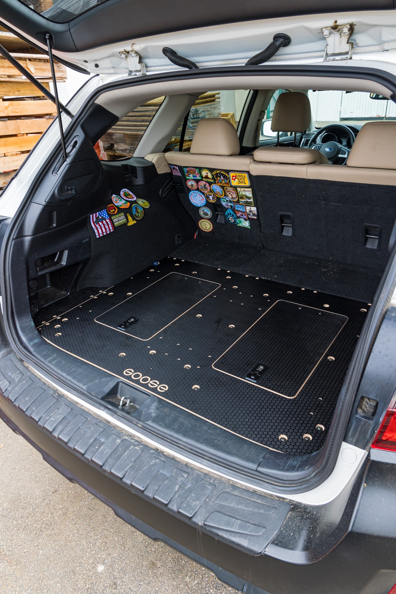 Subaru Outback 2015 - 2019 5th Gen. - Rear Plate System - Spirit of 1876 - Goose Gear