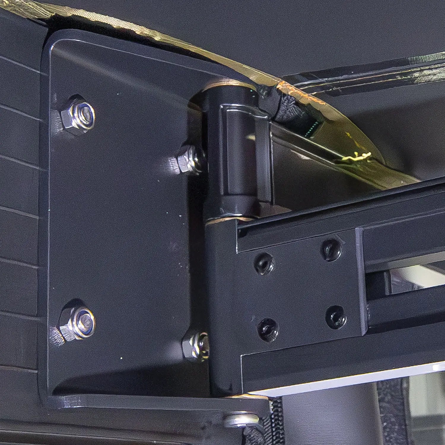 Peregrine PRO 180 Degree Overland Awning