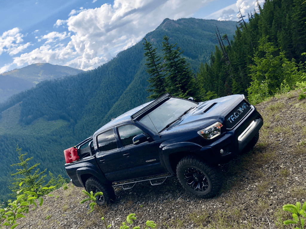 32" Lower Bumper Flush LED Light Bar Brackets Kit For 2005 - 2015 Toyota Tacoma - Spirit of 1876Dealers of Cali Raised LED