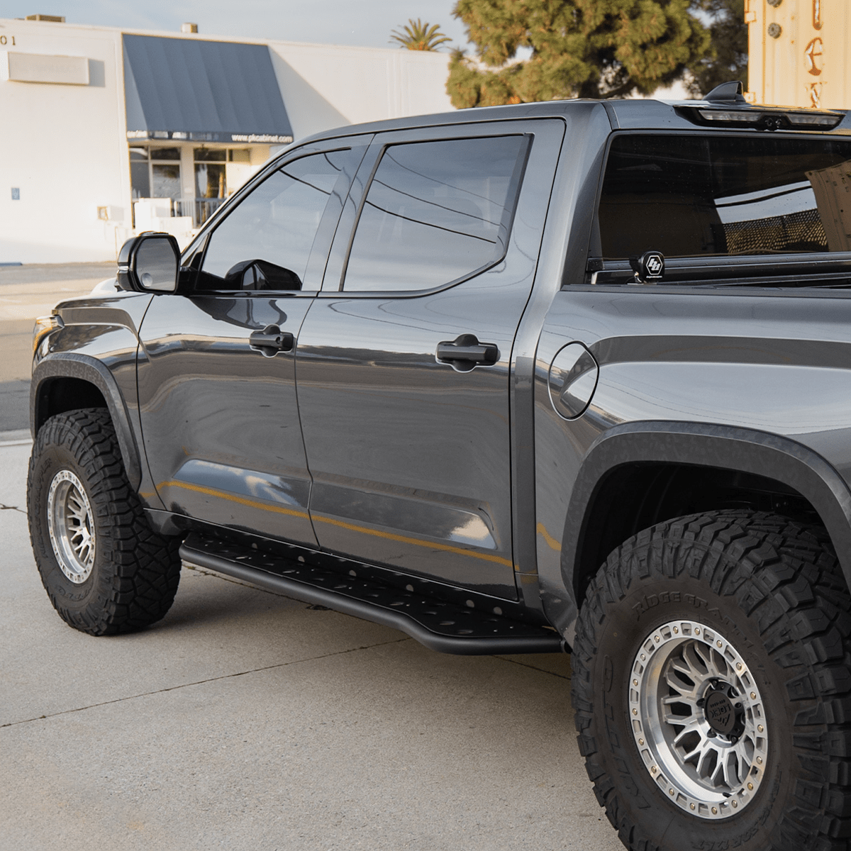 Rock Sliders For 2022+ Toyota Tundra - Spirit of 1876Dealers of Cali Raised LED