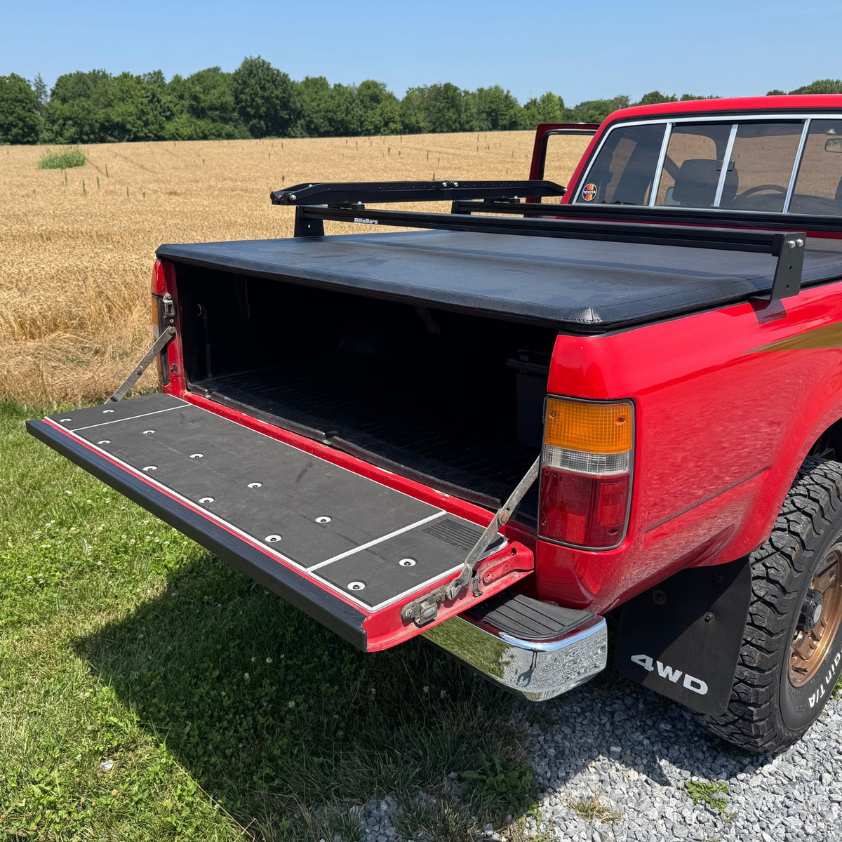 Toyota Pickup Tailgate Cover Kit (1989-1994) - Spirit of 1876 - BillieBars