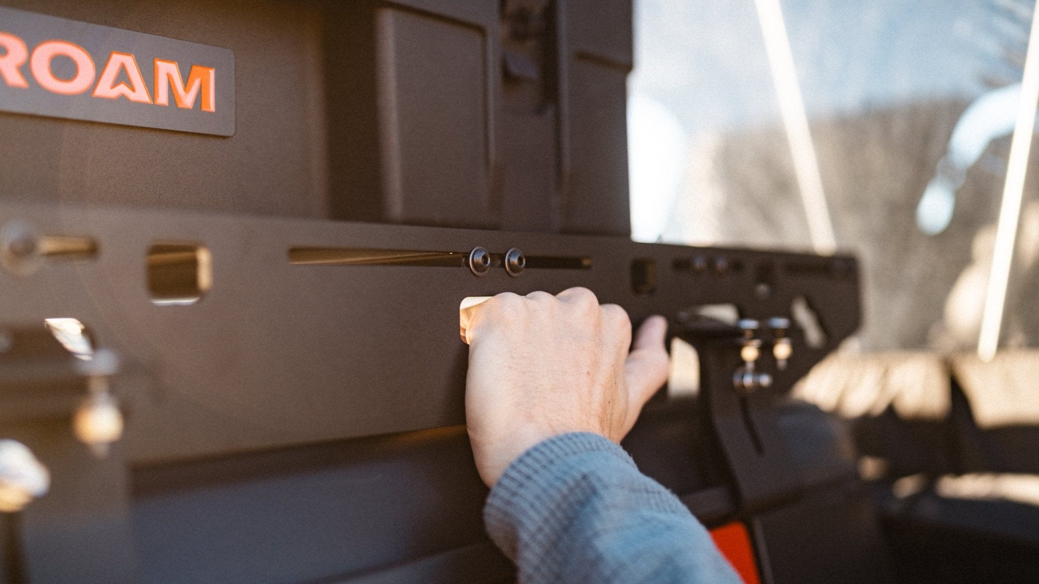 The Sunlight (Jeep Gladiator JT Roof Rack) - Spirit of 1876Sherpa Equipment Company