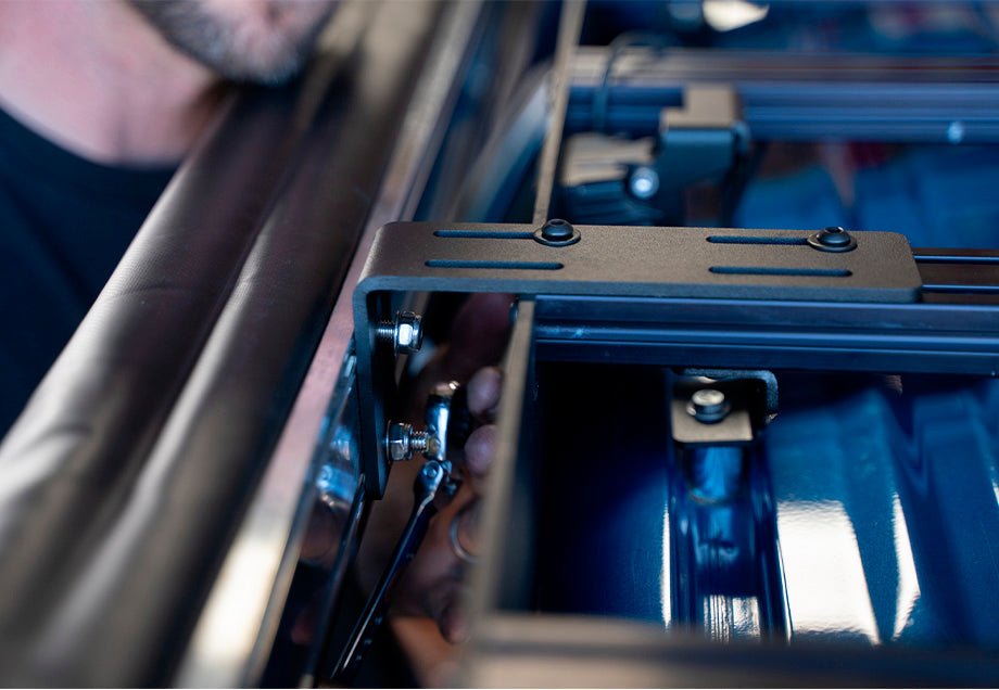 Roof Rack Awning Mounts - Spirit of 1876Dealers of Cali Raised LED