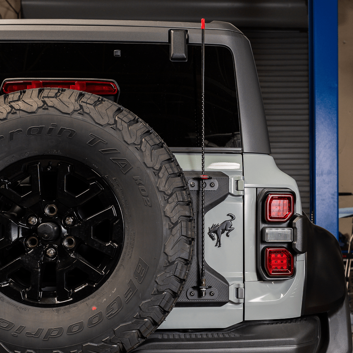 Rear Antenna Mount Fits 22+ Ford Bronco Raptor - Spirit of 1876Dealers of Cali Raised LED