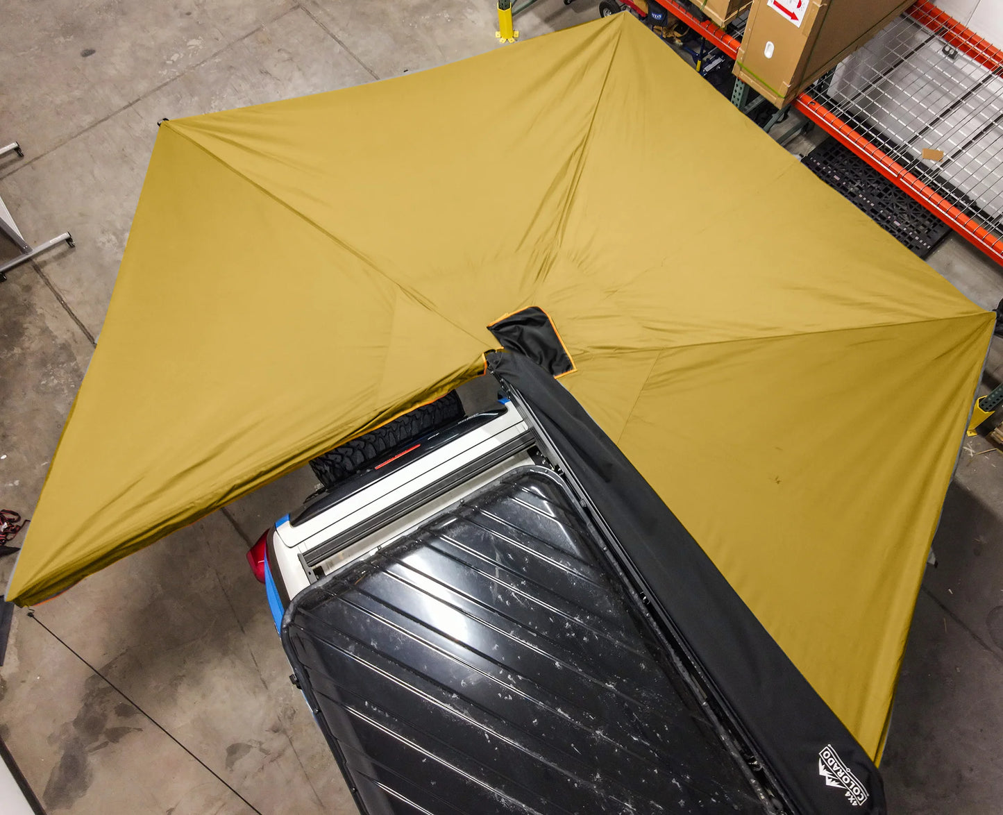 4x4 Colorado Cirro 270° LED Awning System