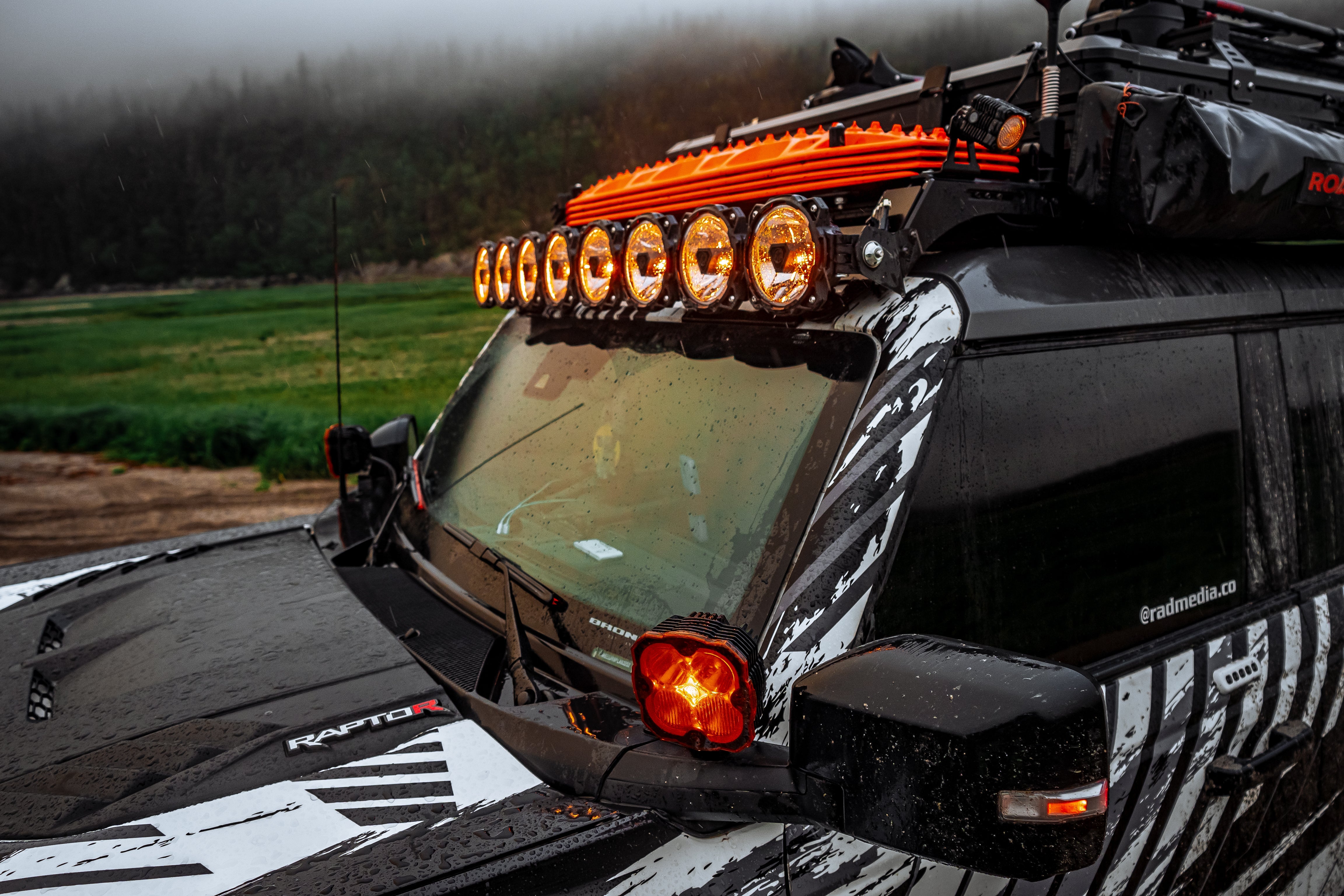 TrailRax KC light bar mount