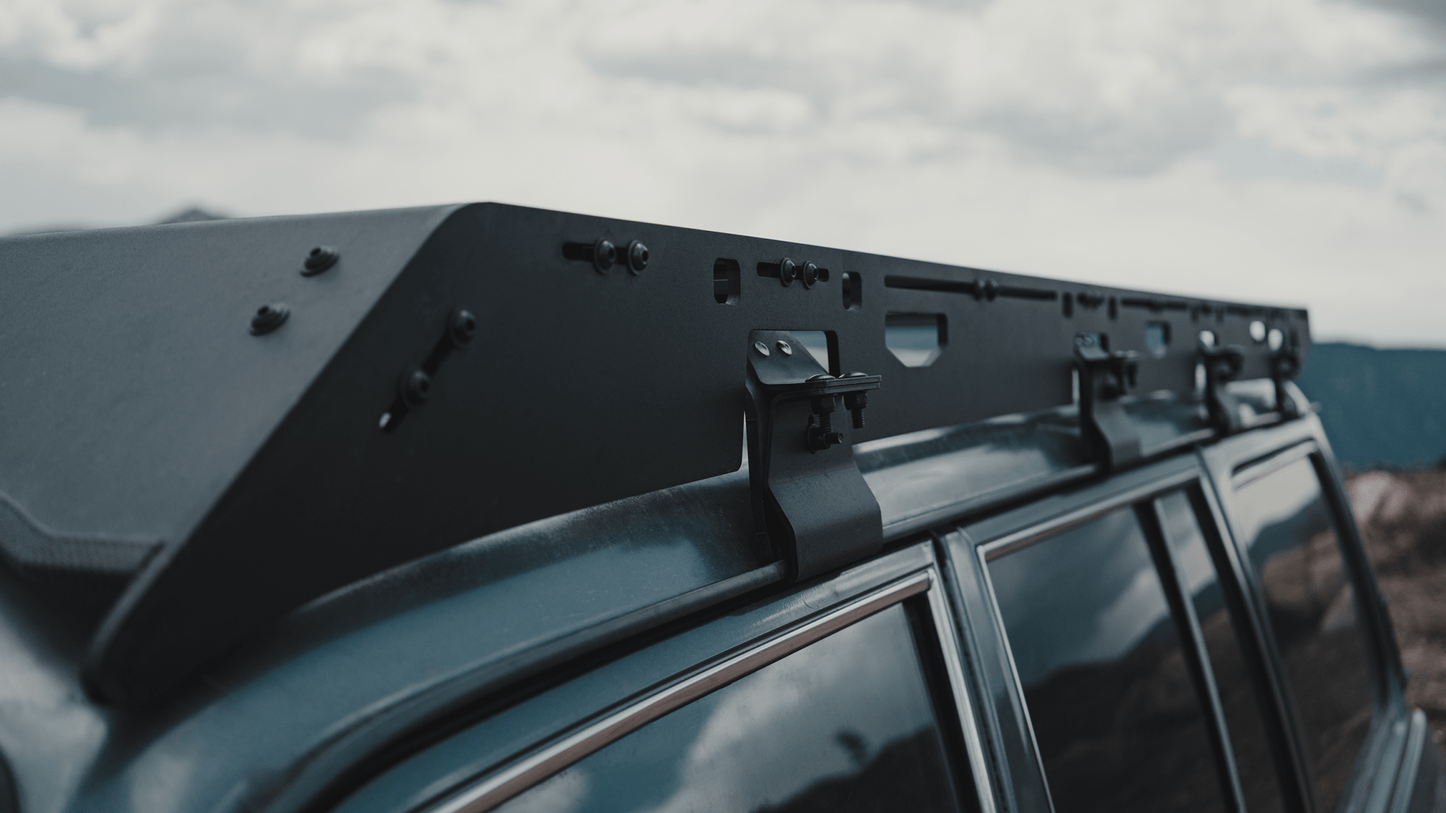 The Mineral (1980 - 1990 60 Series Land Cruiser Roof Rack) - Spirit of 1876Sherpa Equipment Company