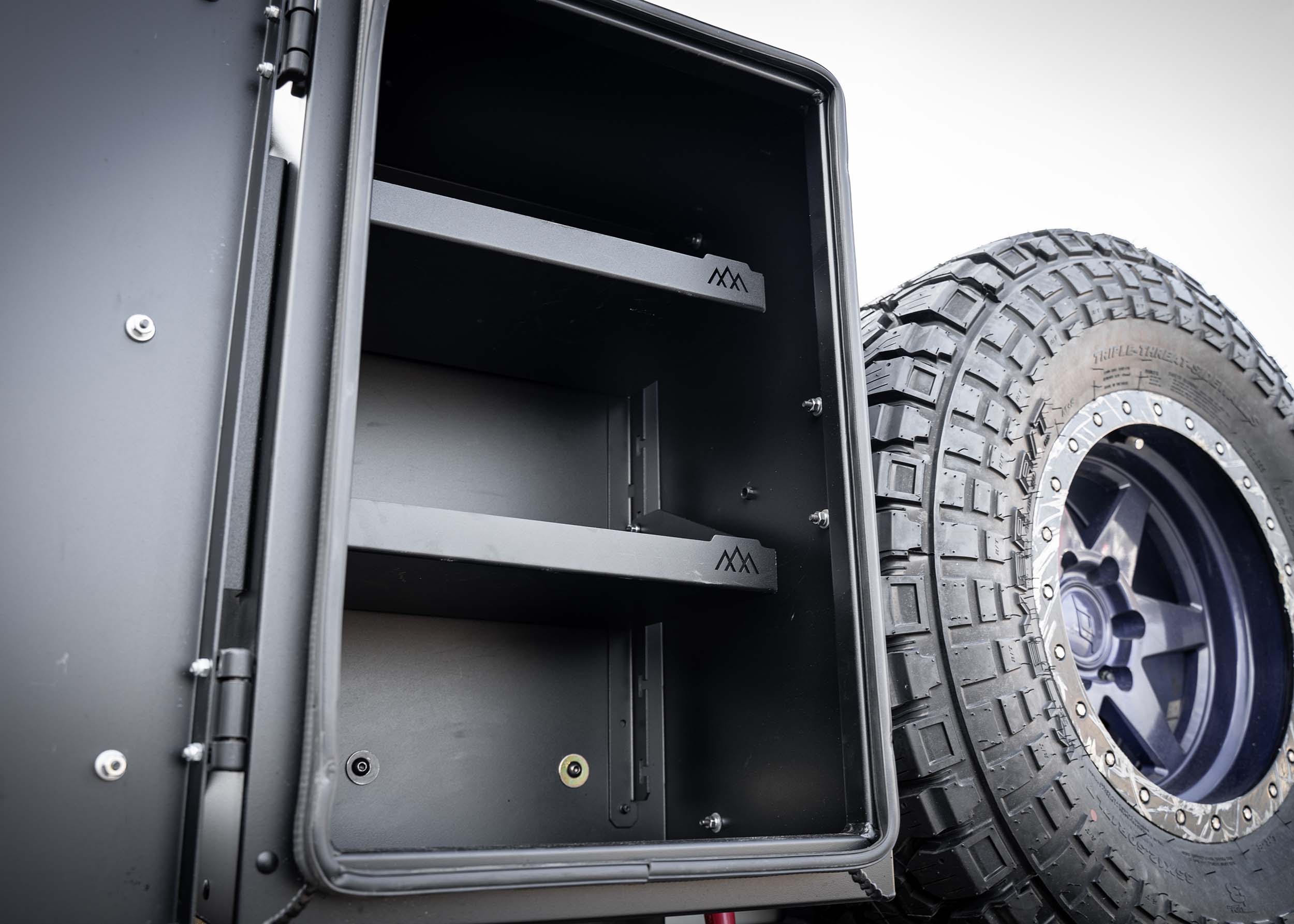 Universal Adventure Storage Box (19x28x15)
