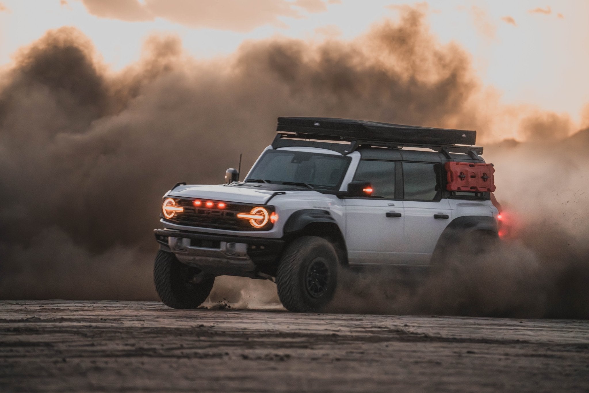 AIRCREST 2+ Person Rooftop Tent - Spirit of 1876 - Featherlyte Outdoors