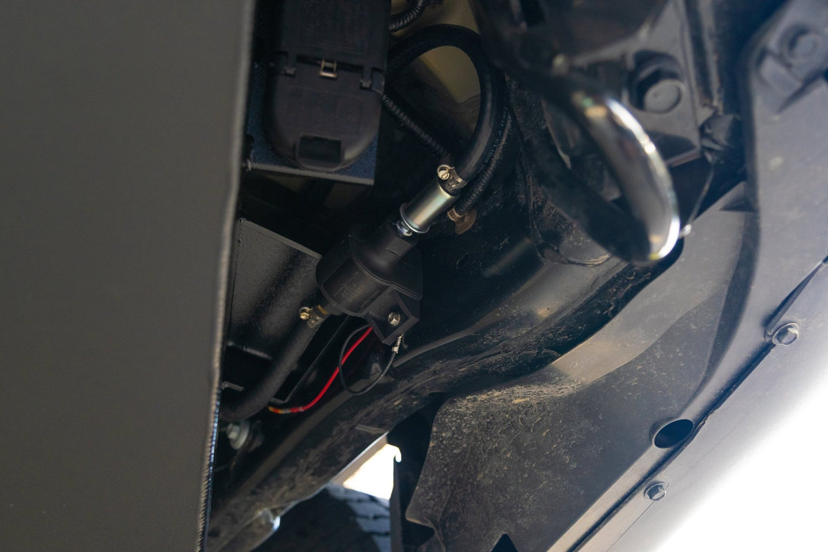 2025-Current Toyota 4Runner Auxiliary Fuel Tank System 18 Gallon - Spirit of 1876 - Helivue Design