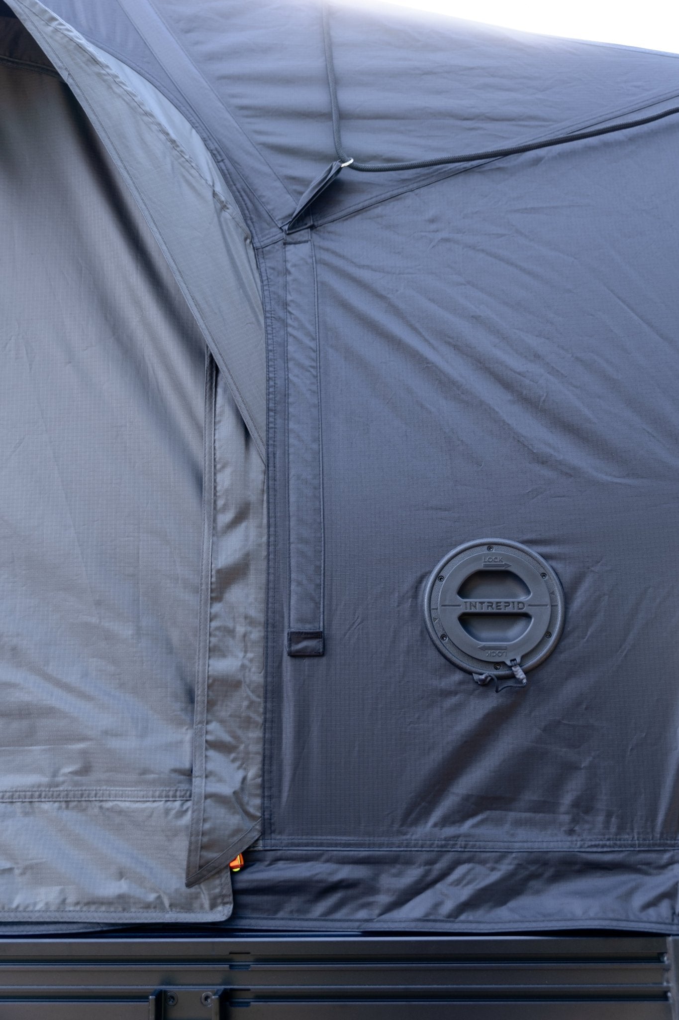 Intrepid Camp Gear Geo 2.5 Pro Rooftop Tent - Spirit of 1876Intrepid Camp Gear