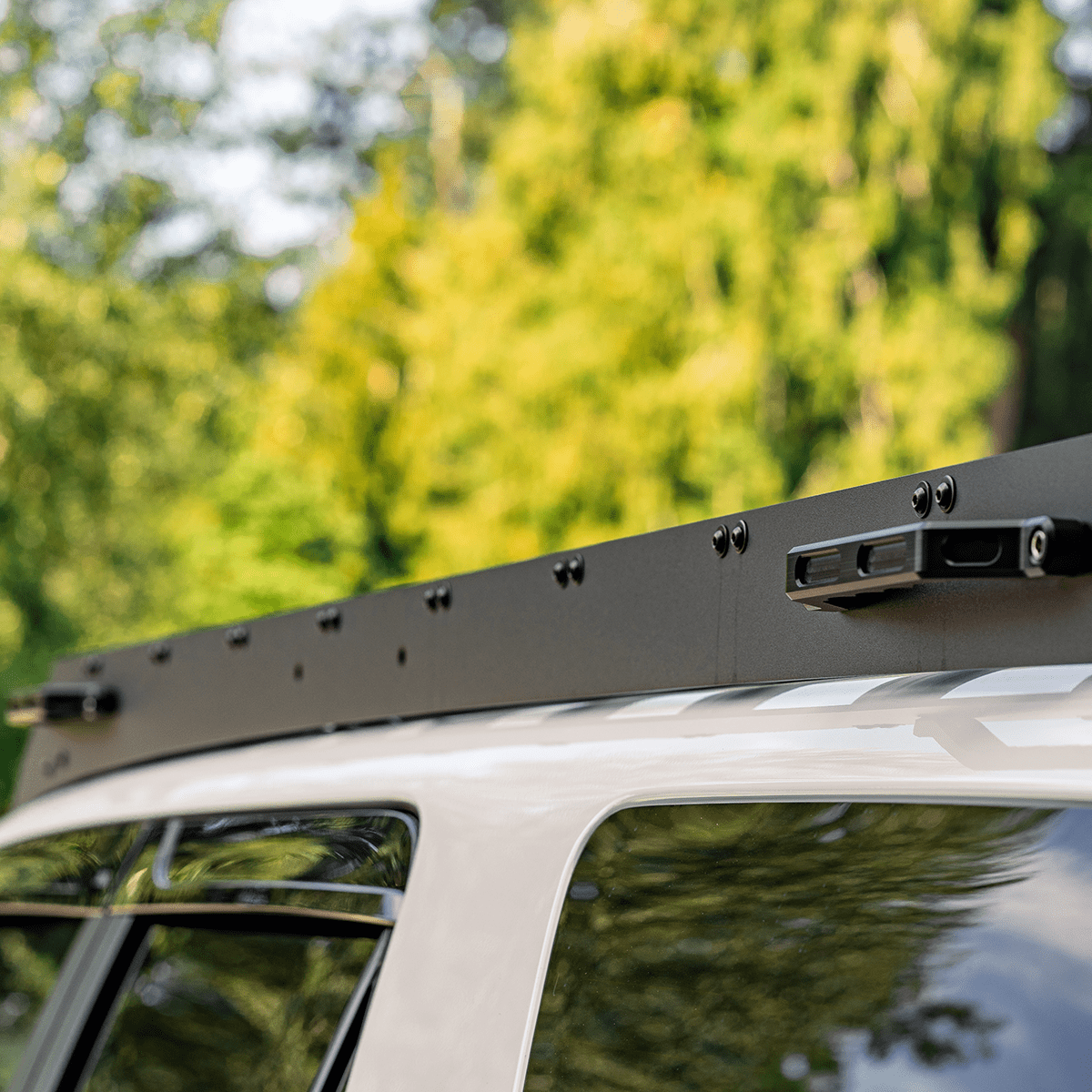 Roof Rack Grab Handle - Spirit of 1876Dealers of Cali Raised LED