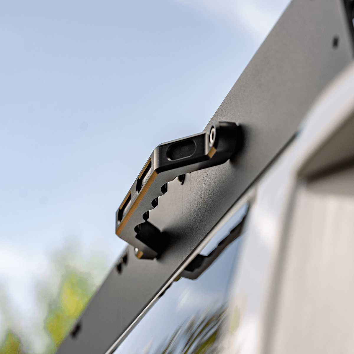 Roof Rack Grab Handle - Spirit of 1876Dealers of Cali Raised LED