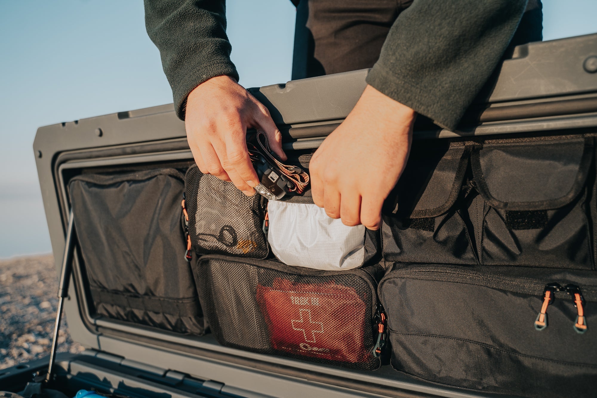 95L Lid Organizer - Spirit of 1876 - ROAM Dealer Portal