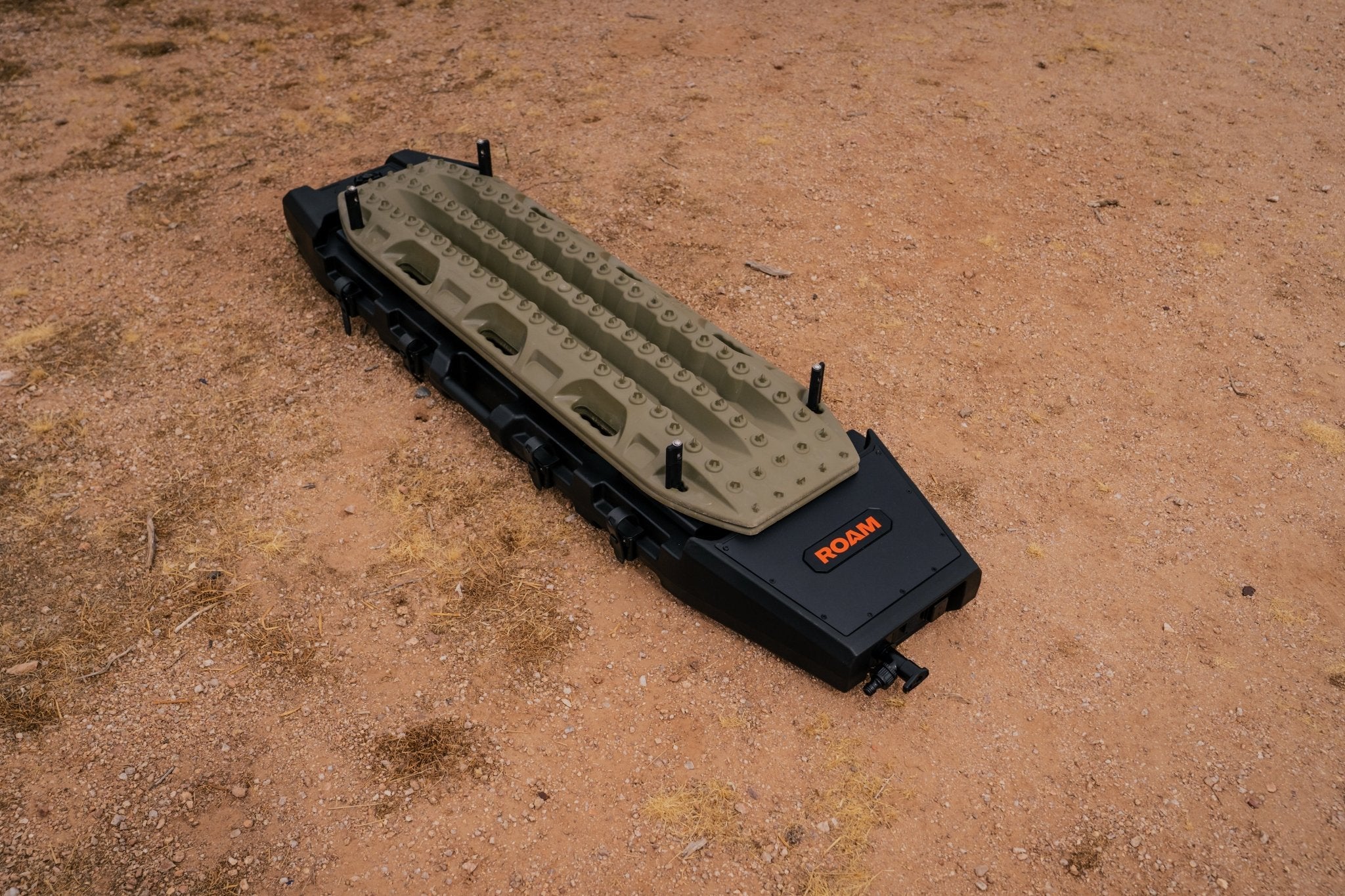 8.5 Gallon Electric Pump Tank & Traction Board Mount - Spirit of 1876 - ROAM Dealer Portal