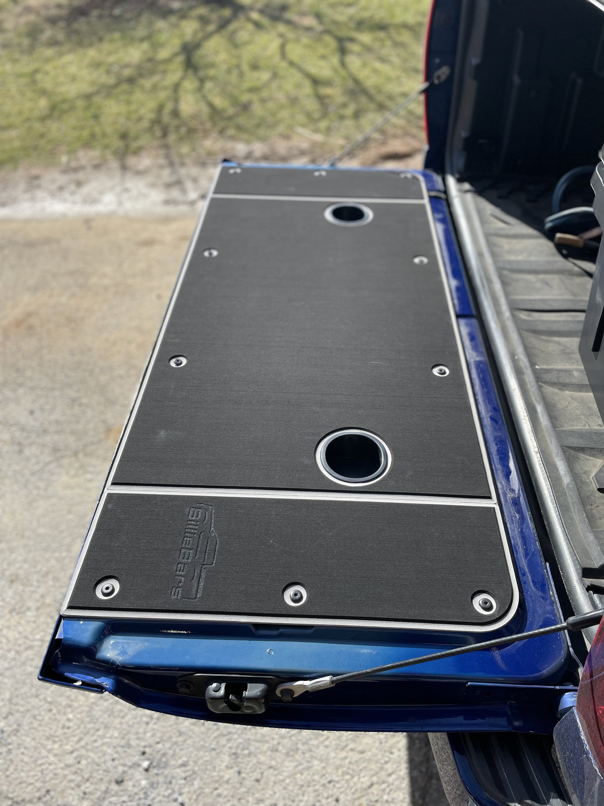 Avalanche Tailgate Cover (2007+) - Spirit of 1876 - BillieBars
