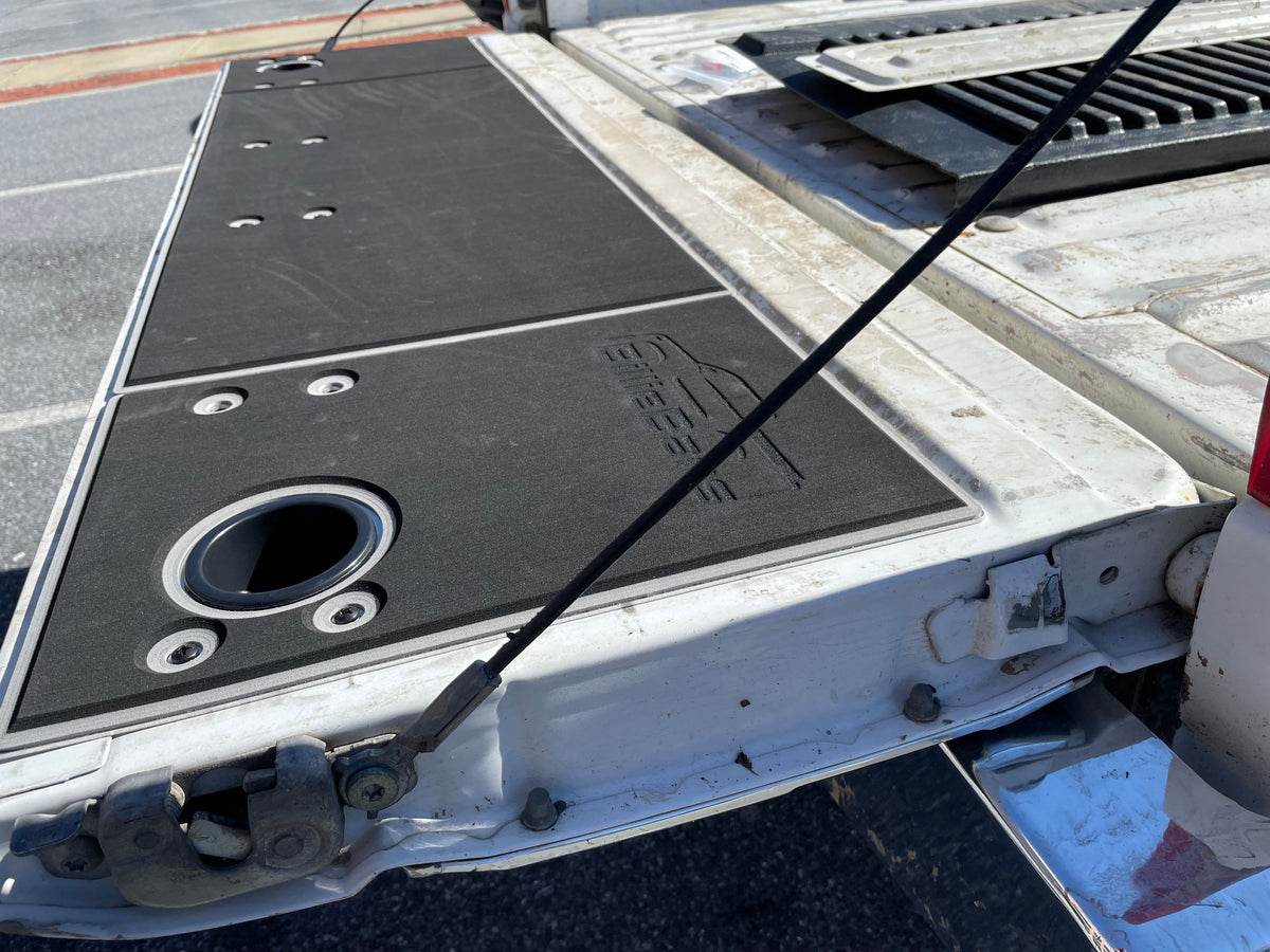 F250 F350 Tailgate Cover (1987-1996) - Spirit of 1876 - BillieBars