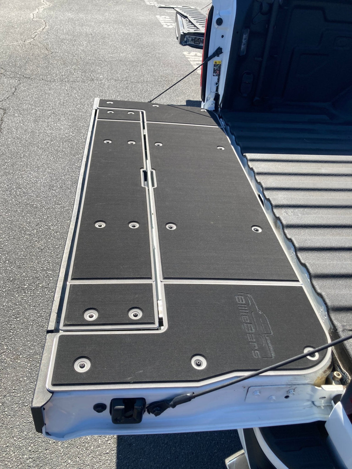 Silverado/Sierra MULTI-FLEX/MULTIPRO Tailgate Cover Kit - Spirit of 1876 - BillieBars