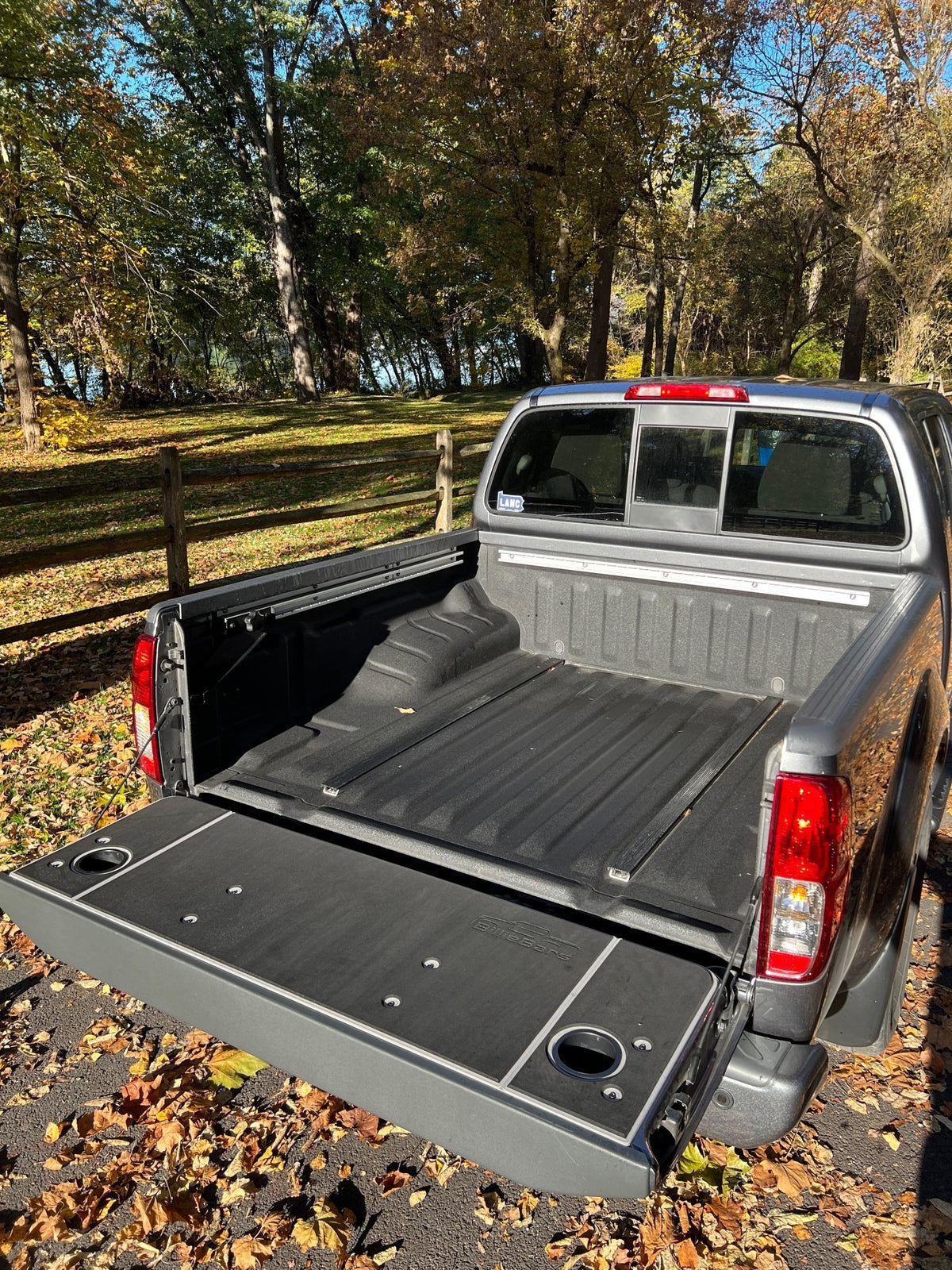 Frontier Tailgate Cover (1997-2021) - Spirit of 1876 - BillieBars