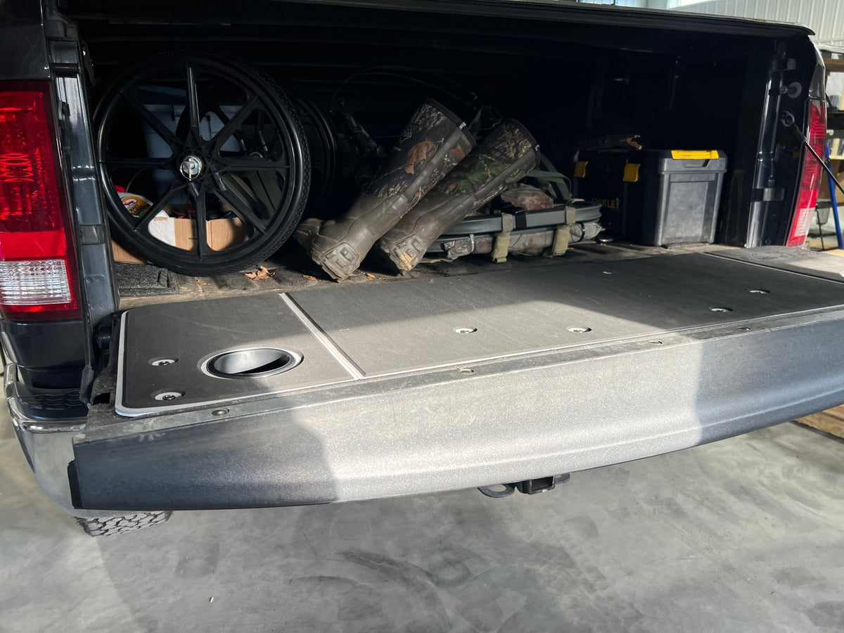 RAM Tailgate Covers (98-Current) - Spirit of 1876 - BillieBars