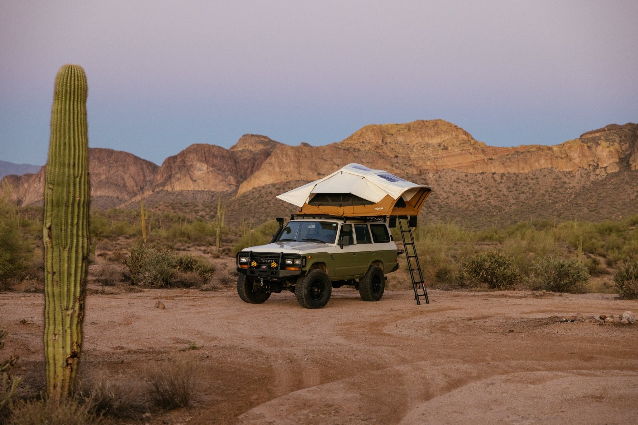 Vagabond XL 2.0 Rooftop Tent - Spirit of 1876 - ROAM Dealer Portal
