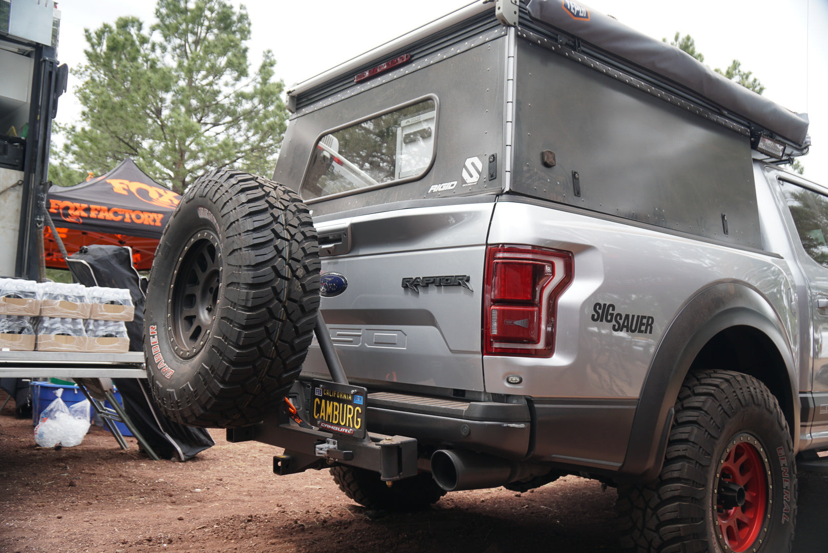 *Refurbished* UltraSwing™ Multi-Fit Spare Tire Hitch Mount