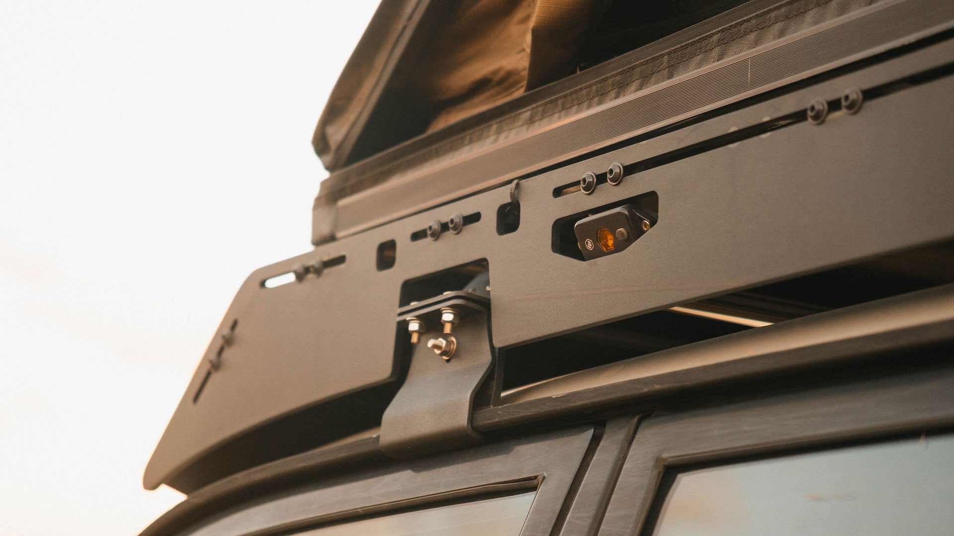 The La Sal (1990-1997 80 Series Land Cruiser Roof Rack) - Sherpa Equipment Company