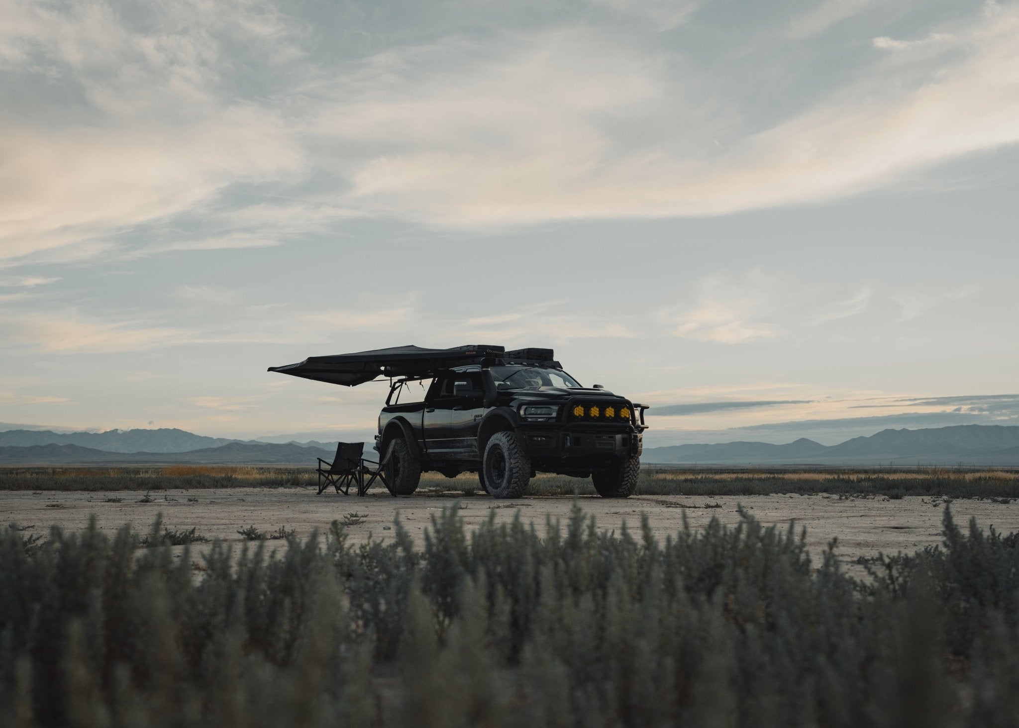 ARC 180 Awning - Spirit of 1876 - ROAM Dealer Portal