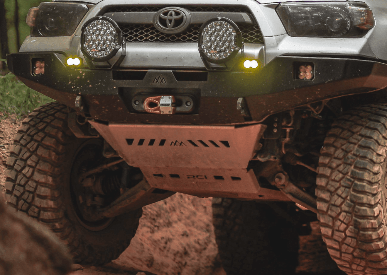 Toyota 4Runner 5th Gen (2010 - 2024) Aluminum Connector Skid Plate - Spirit of 1876Backwoods Adventure Mods
