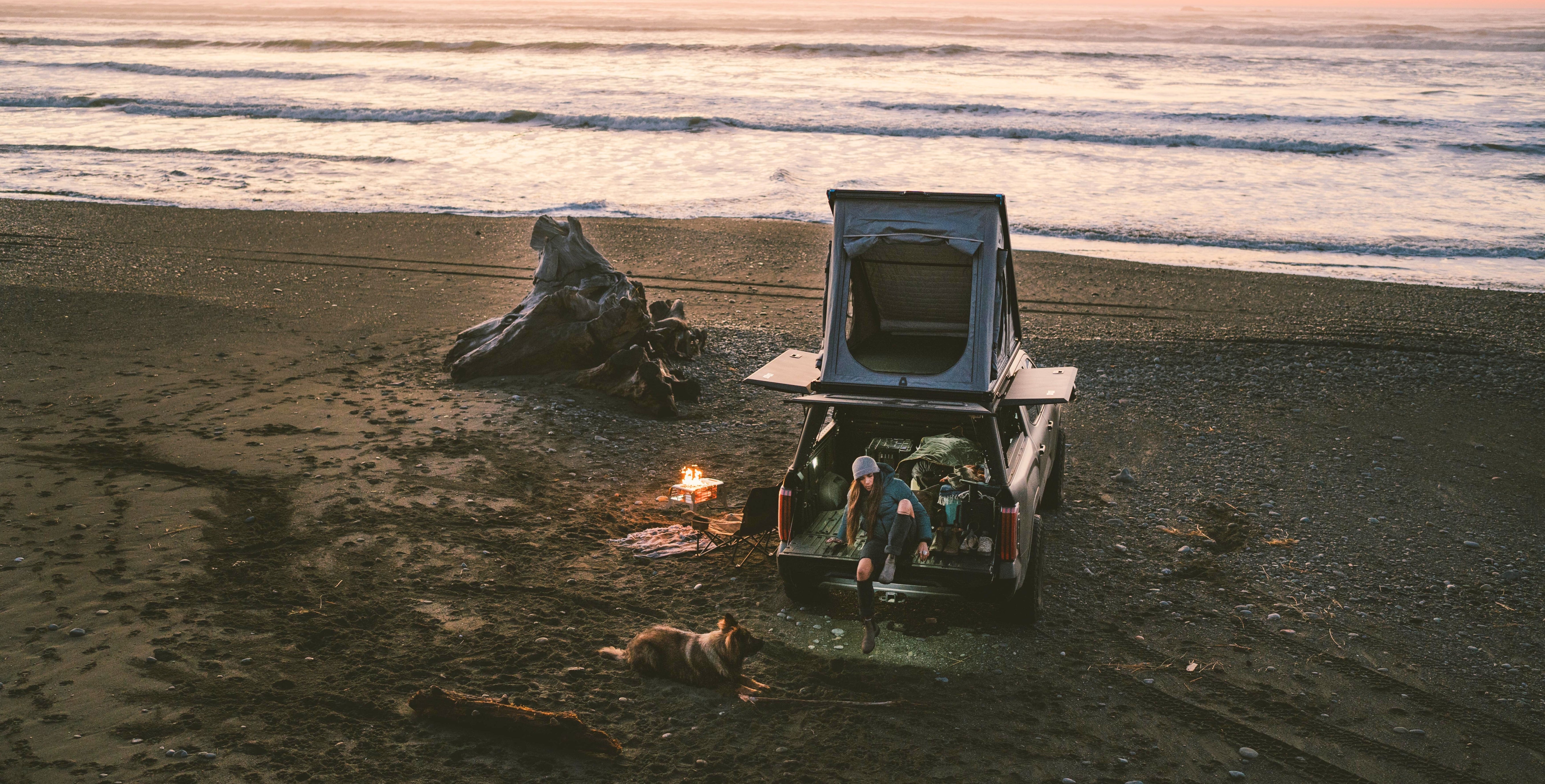 super pacific image truck at ocean