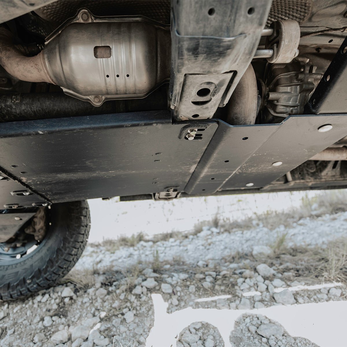 Transfer Skid Plate For 2010 - 2014 Toyota FJ Cruiser - Spirit of 1876Dealers of Cali Raised LED