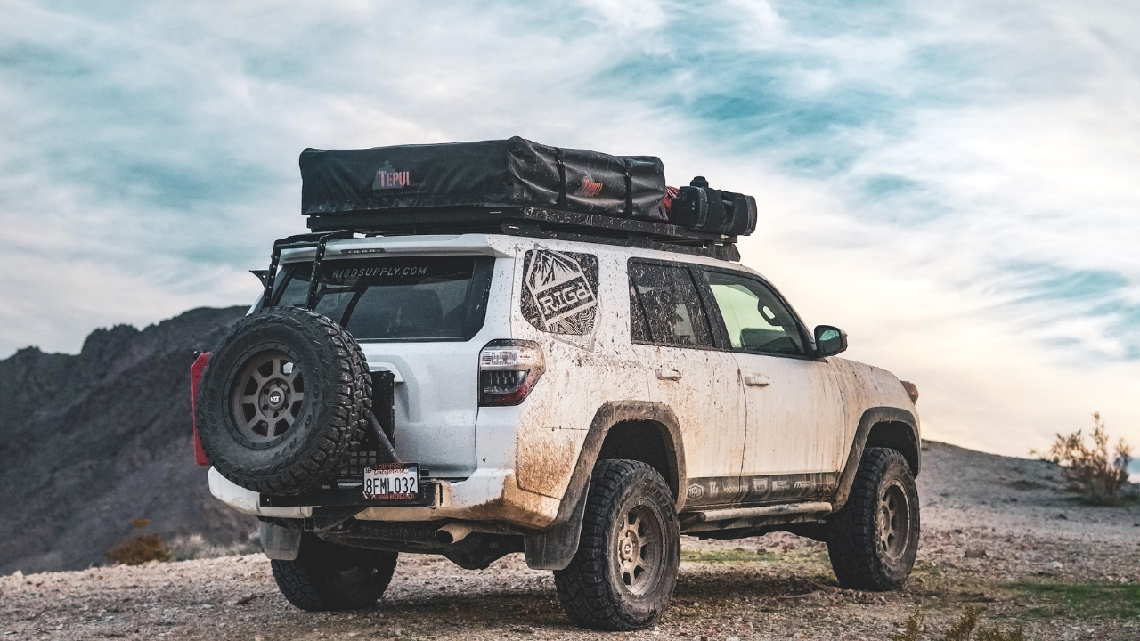 *Refurbished* UltraSwing™ 4th/5th Gen 4Runner Spare Tire Hitch Mount