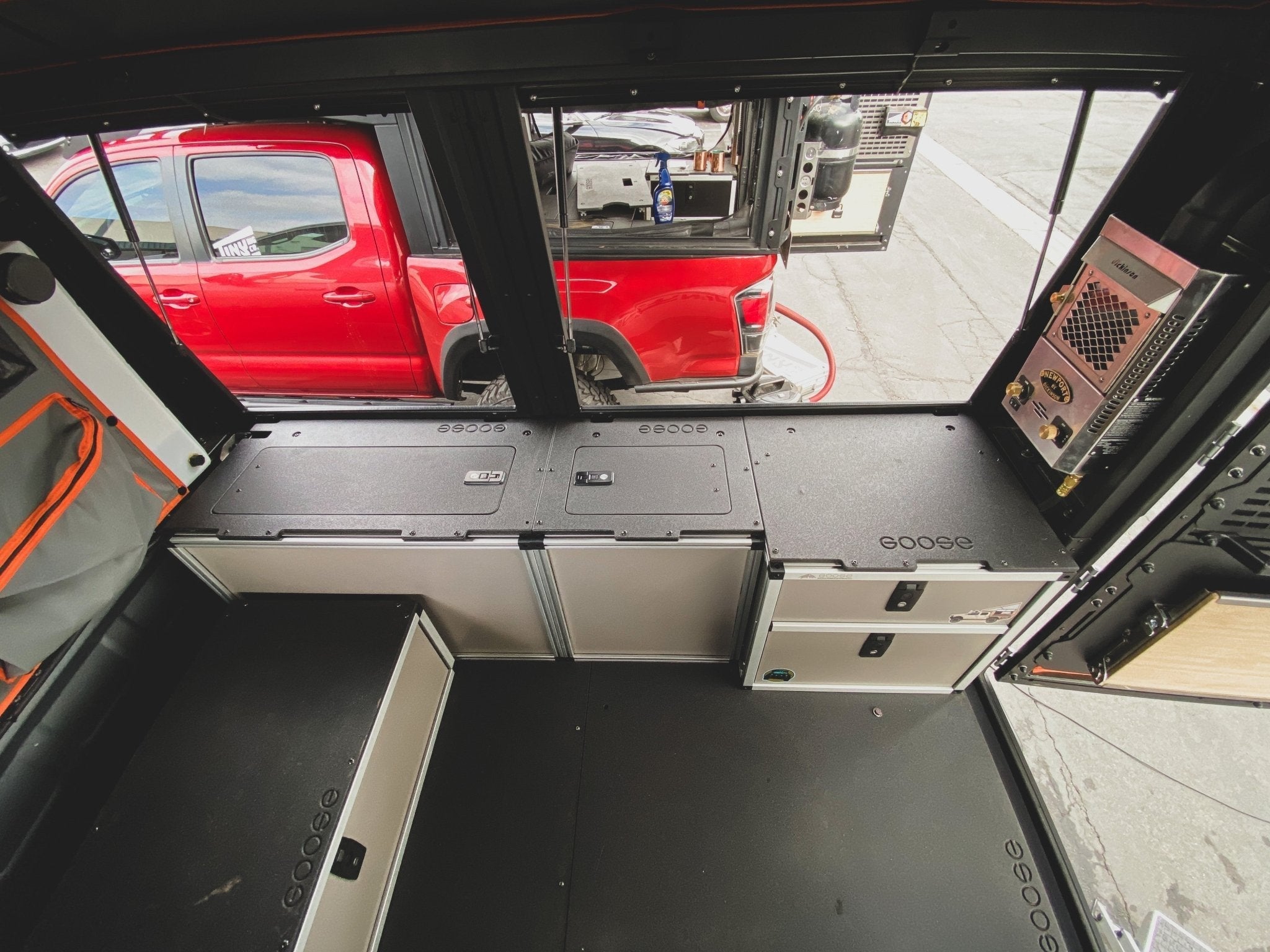 Alu - Cab Alu - Cabin Canopy Camper - Toyota Tundra 2007 - 2021 2nd and 2.5 Gen. - Middle Utility Module - 6'5" Bed - Spirit of 1876 - Goose Gear