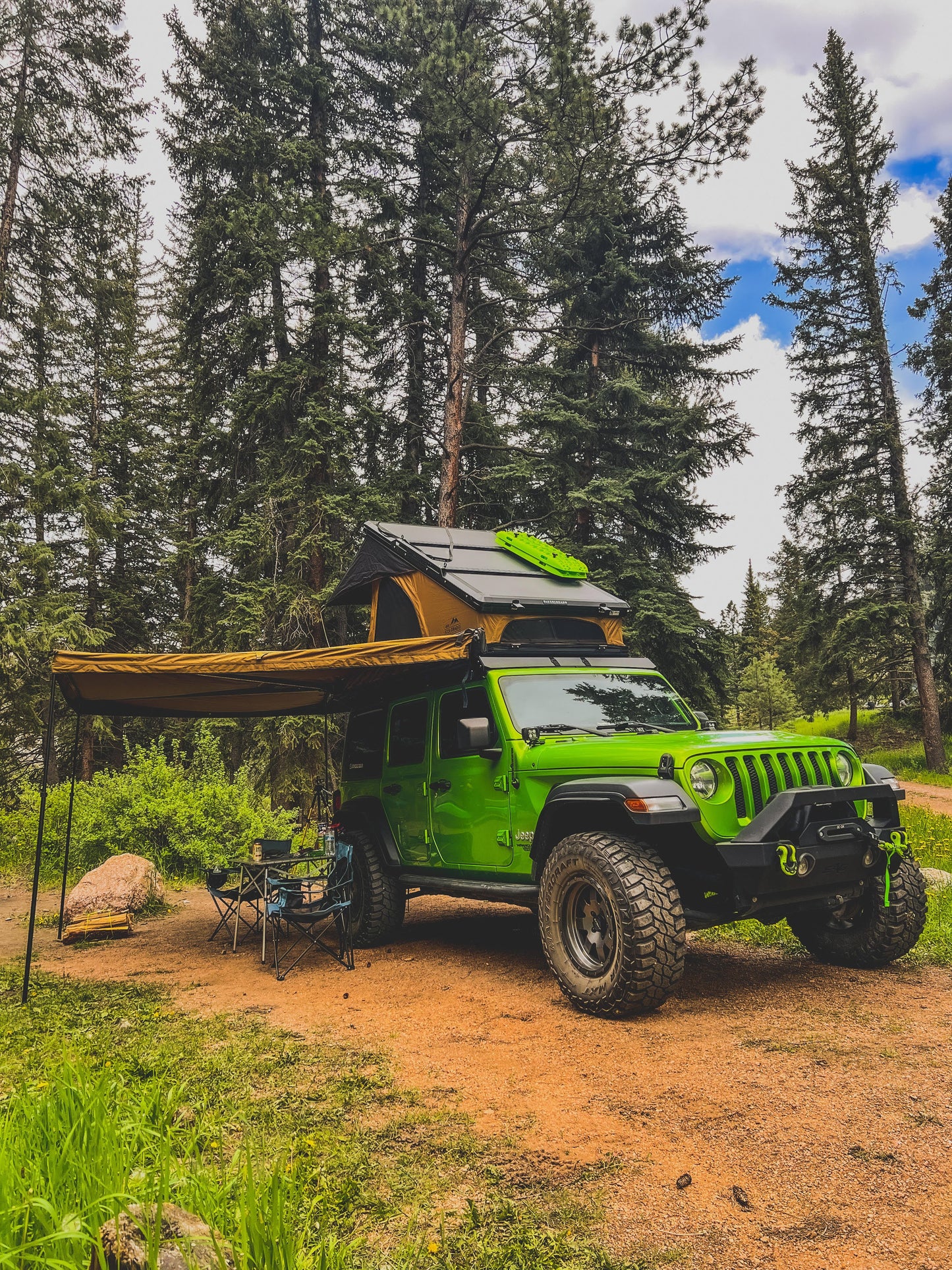 4x4 Colorado Cirro 270° LED Awning System