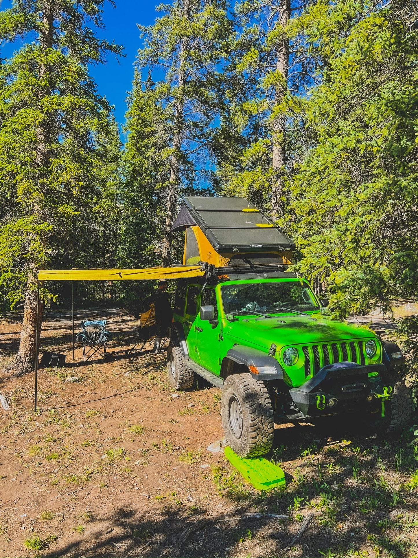 4x4 Colorado Cirro 270° LED Awning System