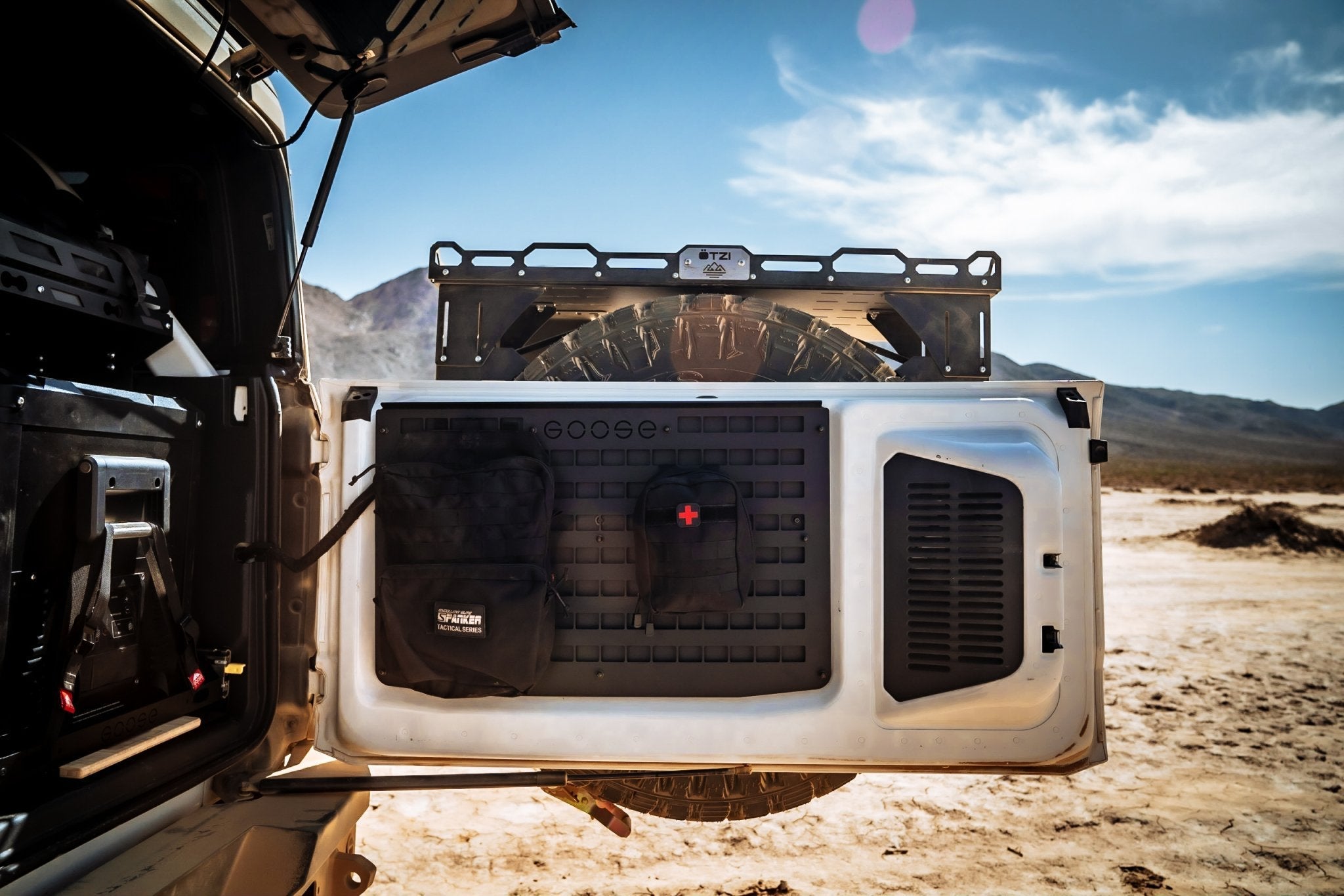 Ford Bronco 2021 - Present 6 Gen. Tailgate Molle Panel - Spirit of 1876 - Goose Gear