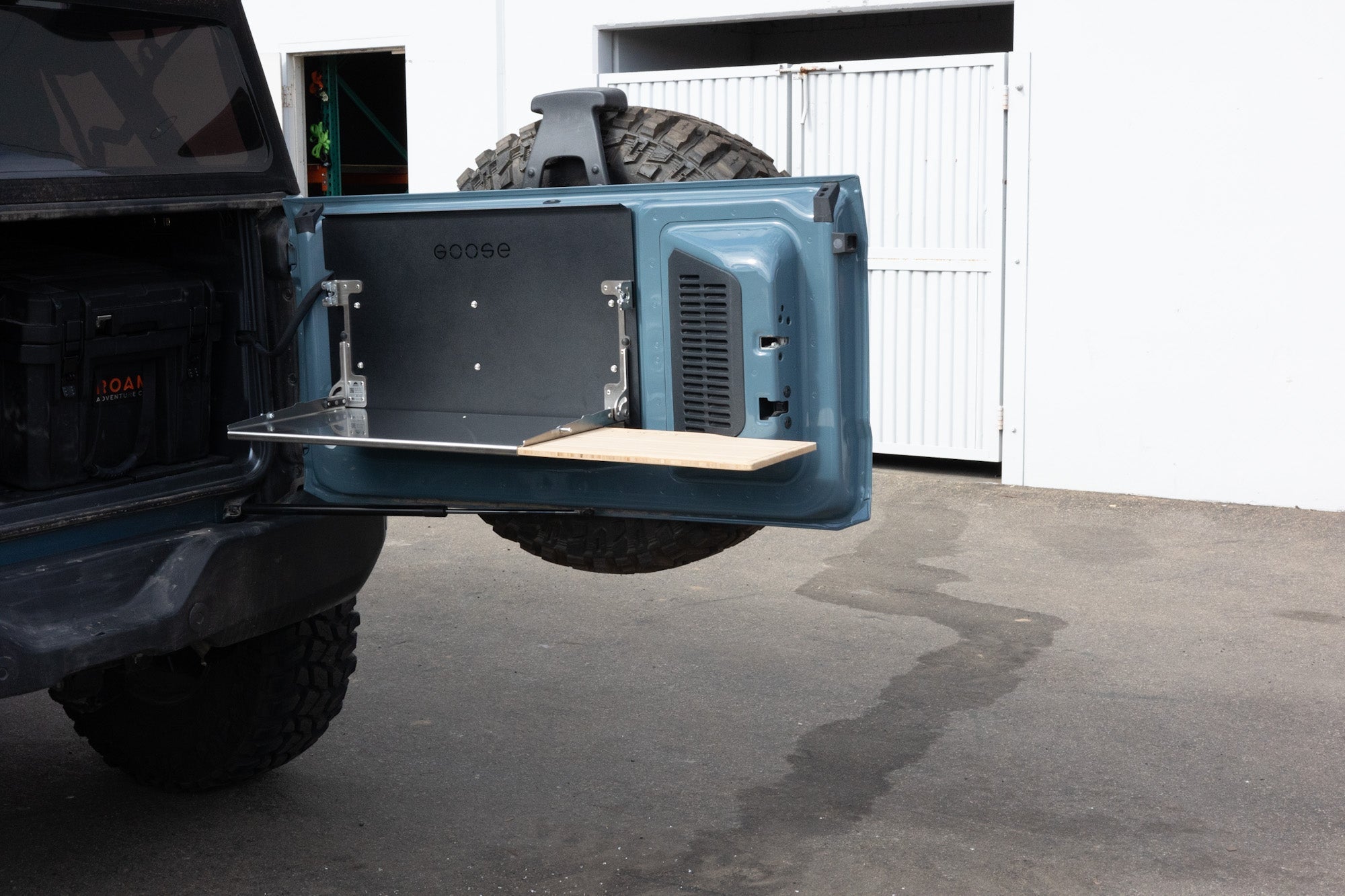 Ford Bronco 2021 - Present 6th Gen. - Tailgate Table - Spirit of 1876 - Goose Gear