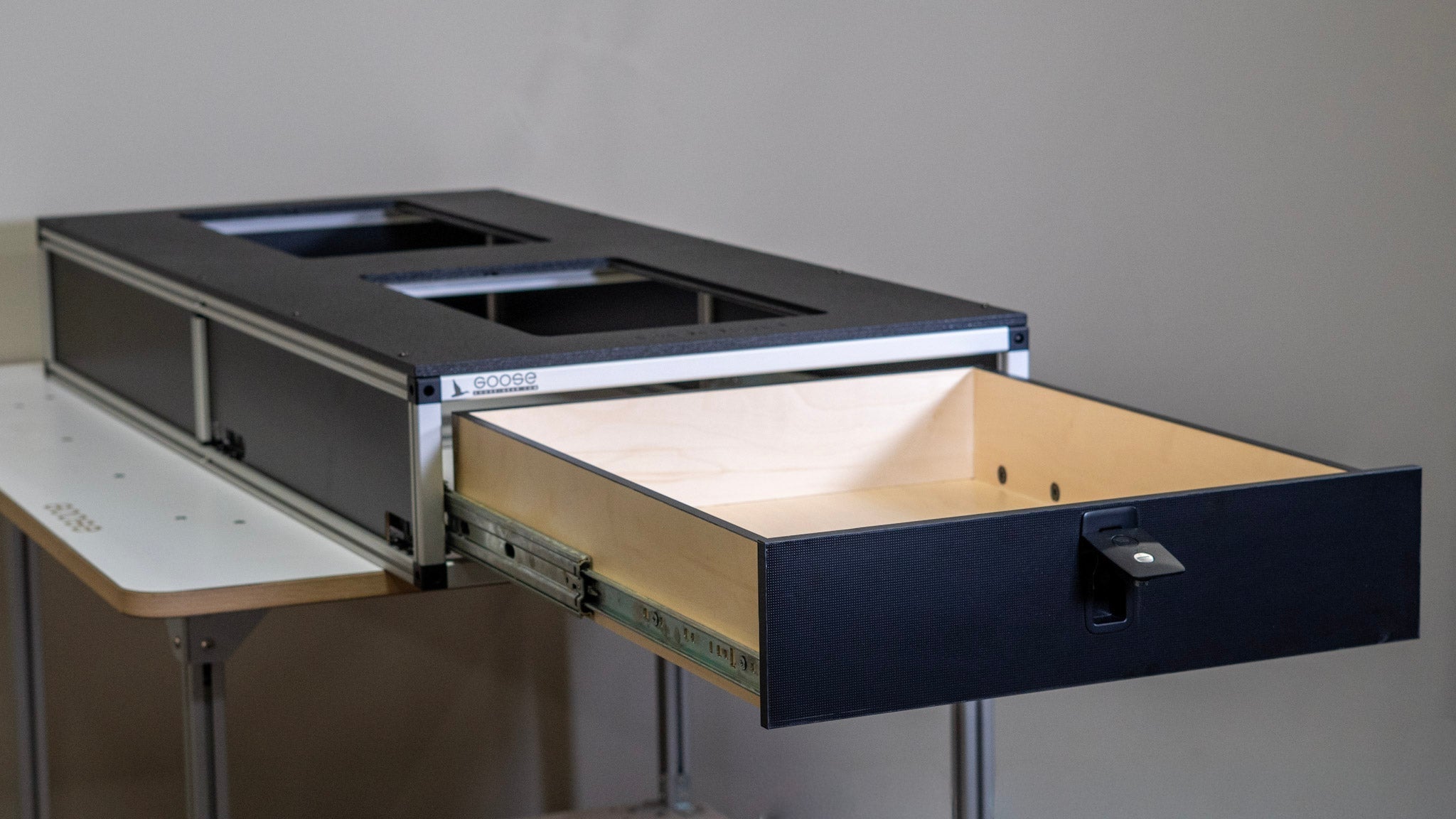 Ford Excursion 2000 - 2006 1st Gen. - Single Drawer Module - 25 3/4" Wide x 8" High x 59" Depth - Spirit of 1876 - Goose Gear