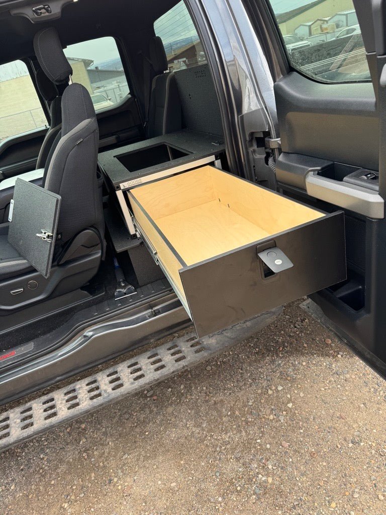 Goose Gear Ford - F250 - F550 - 2017 - Present - 4th - 5th Gen - Super Cab - without the center mounted B&O Subwoofer -
