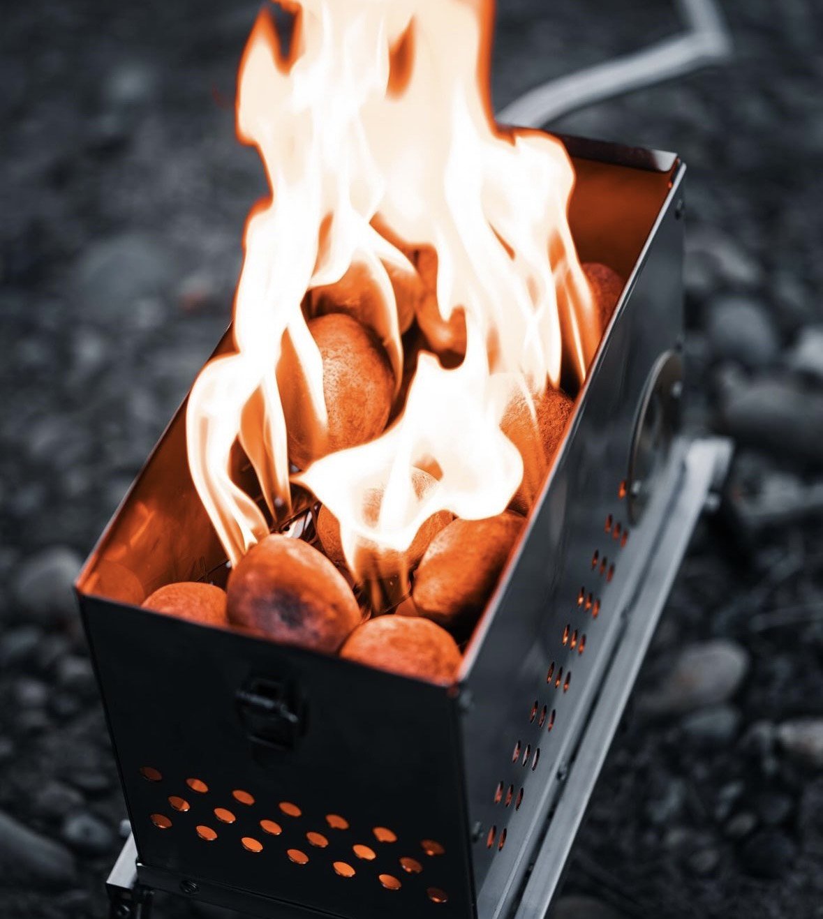 Hekla Combo: Stainless steel perfection to last a lifetime - Spirit of 1876 - LavaBox Portable Campfire