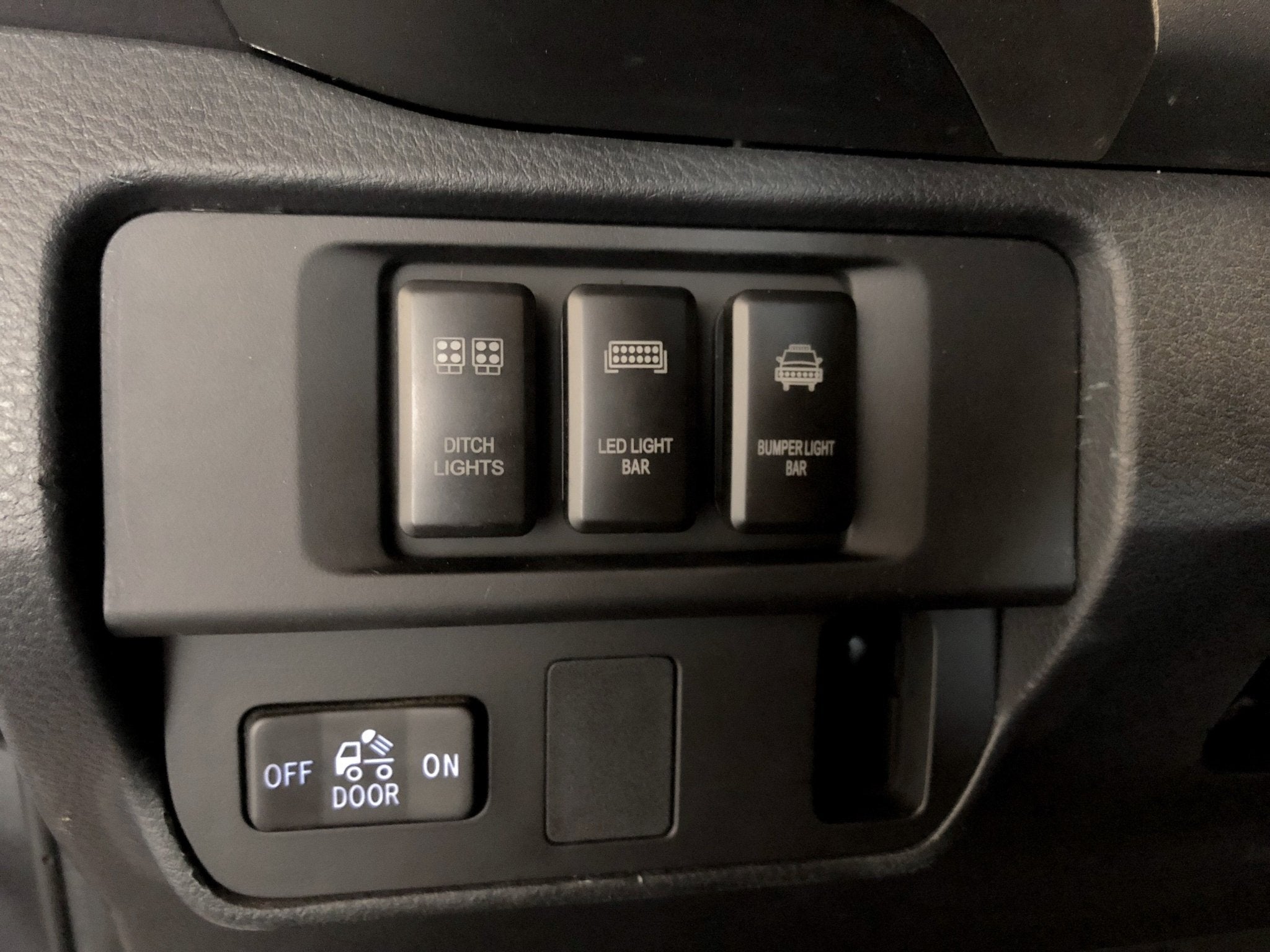 OEM Style Switch Panel (3 Switch) For 2016 - 2020 Toyota Tacoma - Spirit of 1876Dealers of Cali Raised LED