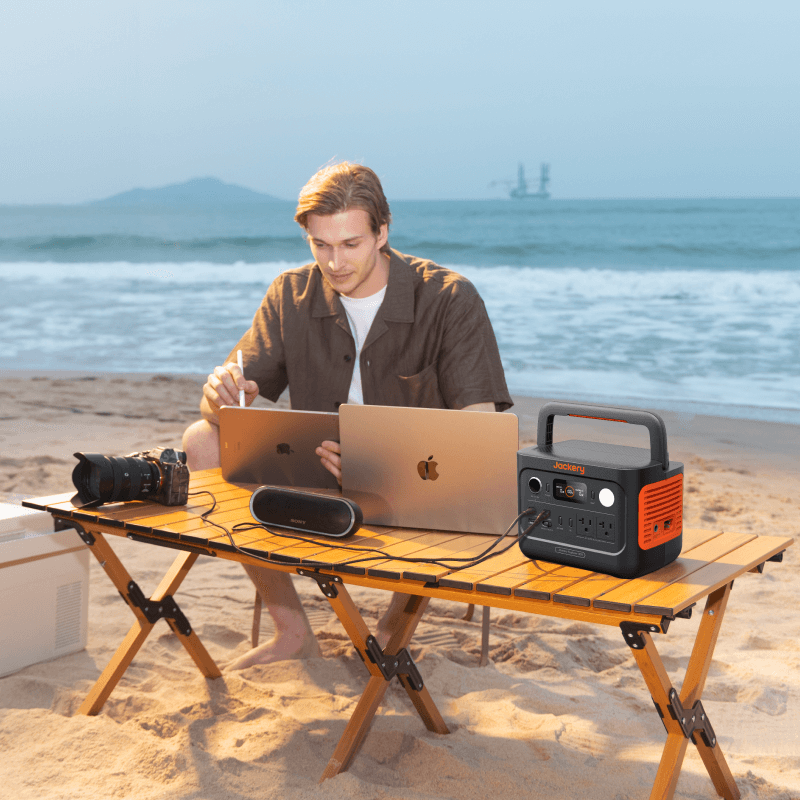 Jackery Portable Power Station Explorer 300 v2 - Spirit of 1876 - Jackery