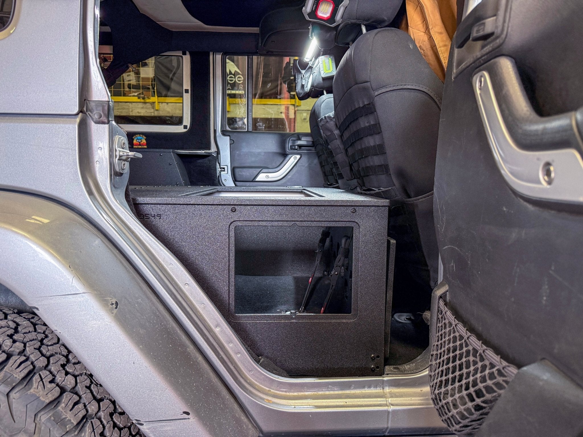 Jeep - Wrangler - 2007 - 2018 - JKU - 4 Door - Explore Series - Seat Delete Plate System - Second Row - Module Based - 8" Module - Spirit of 1876Goose Gear