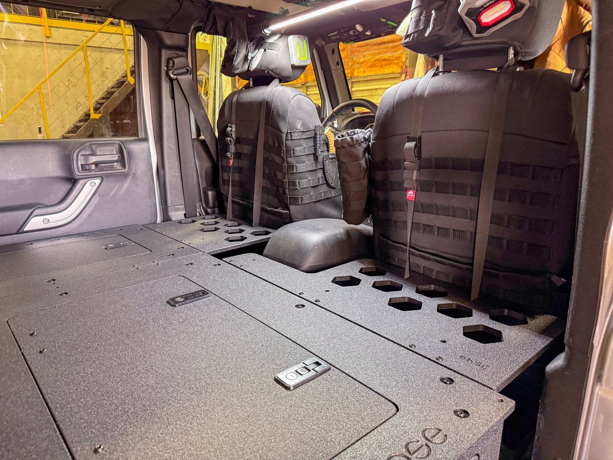 Jeep - Wrangler - 2007 - 2018 - JKU - 4 Door - Explore Series - Seat Delete Plate System - Second Row - Module Based - 8" Module - Spirit of 1876Goose Gear