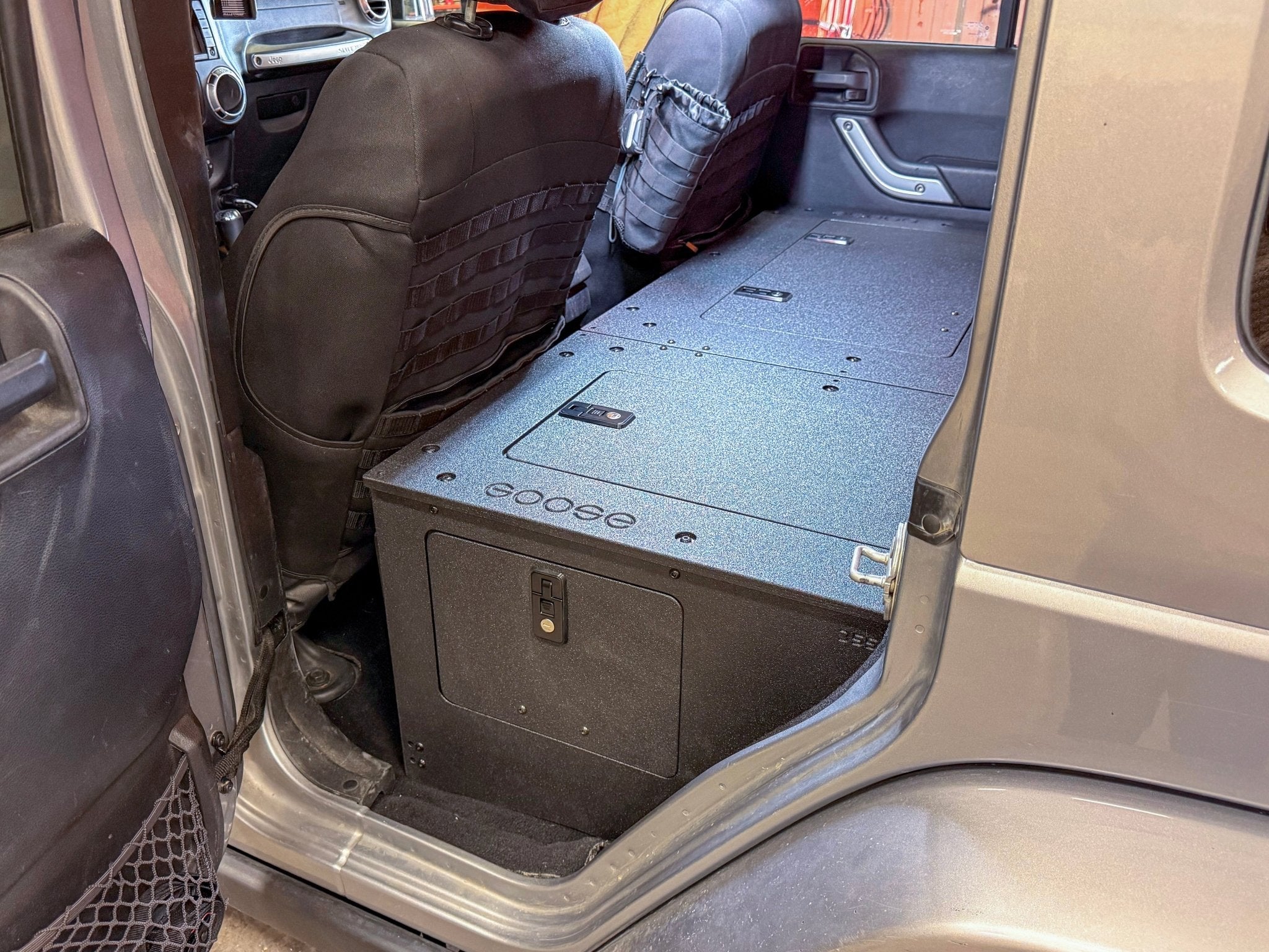 Jeep - Wrangler - 2007 - 2018 - JKU - 4 Door - Explore Series - Seat Delete Plate System - Second Row - Module Based - 8" Module - Spirit of 1876Goose Gear