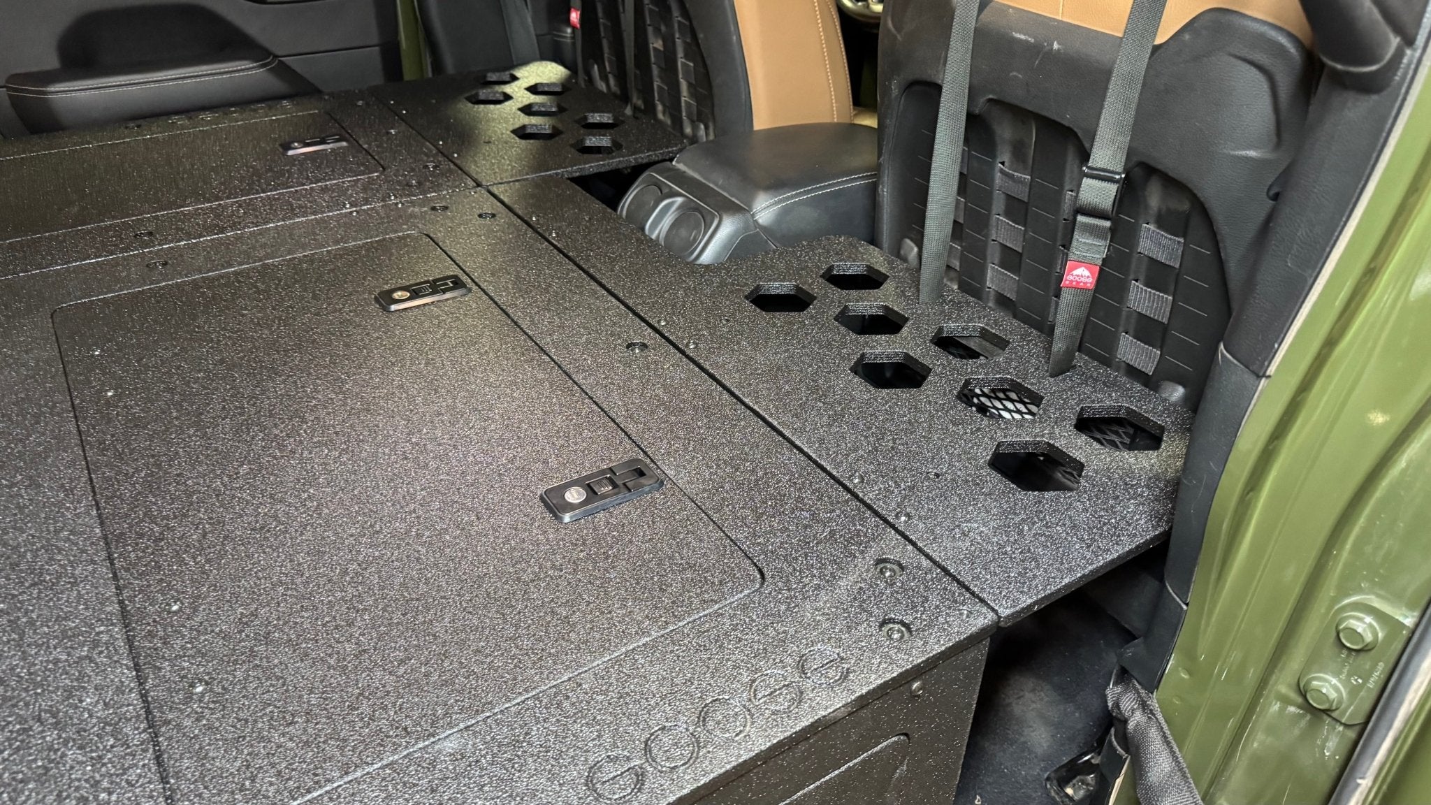 Jeep Wrangler 2018-2023 JLU 4 Door - Second Row Seat Delete Plate System - 8" or 10" Module Based - Spirit of 1876 - Goose Gear