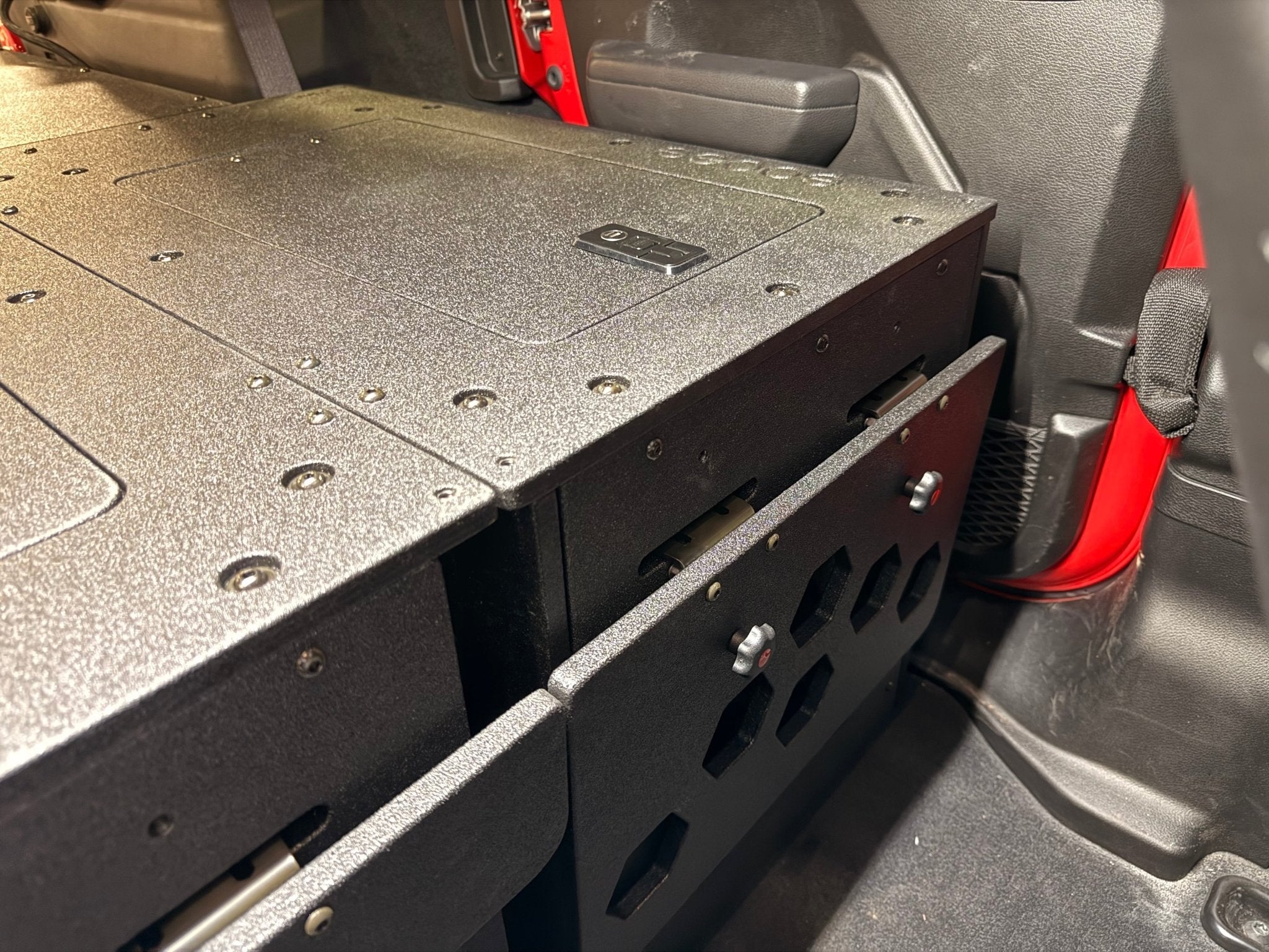 Jeep - Wrangler - 2024 - Present - JLU - 4 Door - Explore Series - Seat Delete Plate System - Second Row - Module Based - 10" Module - Spirit of 1876Goose Gear