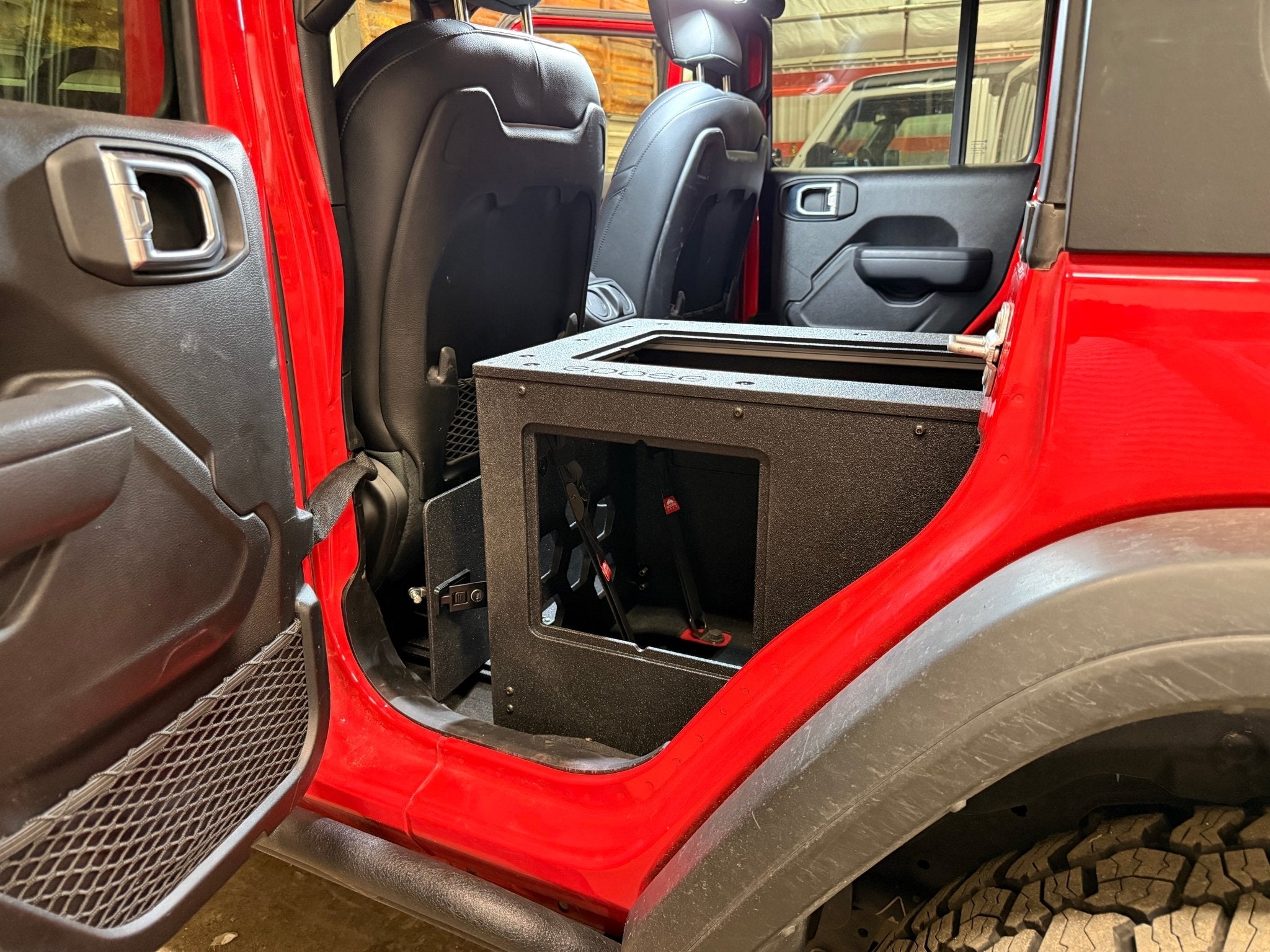 Jeep - Wrangler - 2024 - Present - JLU - 4 Door - Explore Series - Seat Delete Plate System - Second Row - Module Based - 10" Module - Spirit of 1876Goose Gear