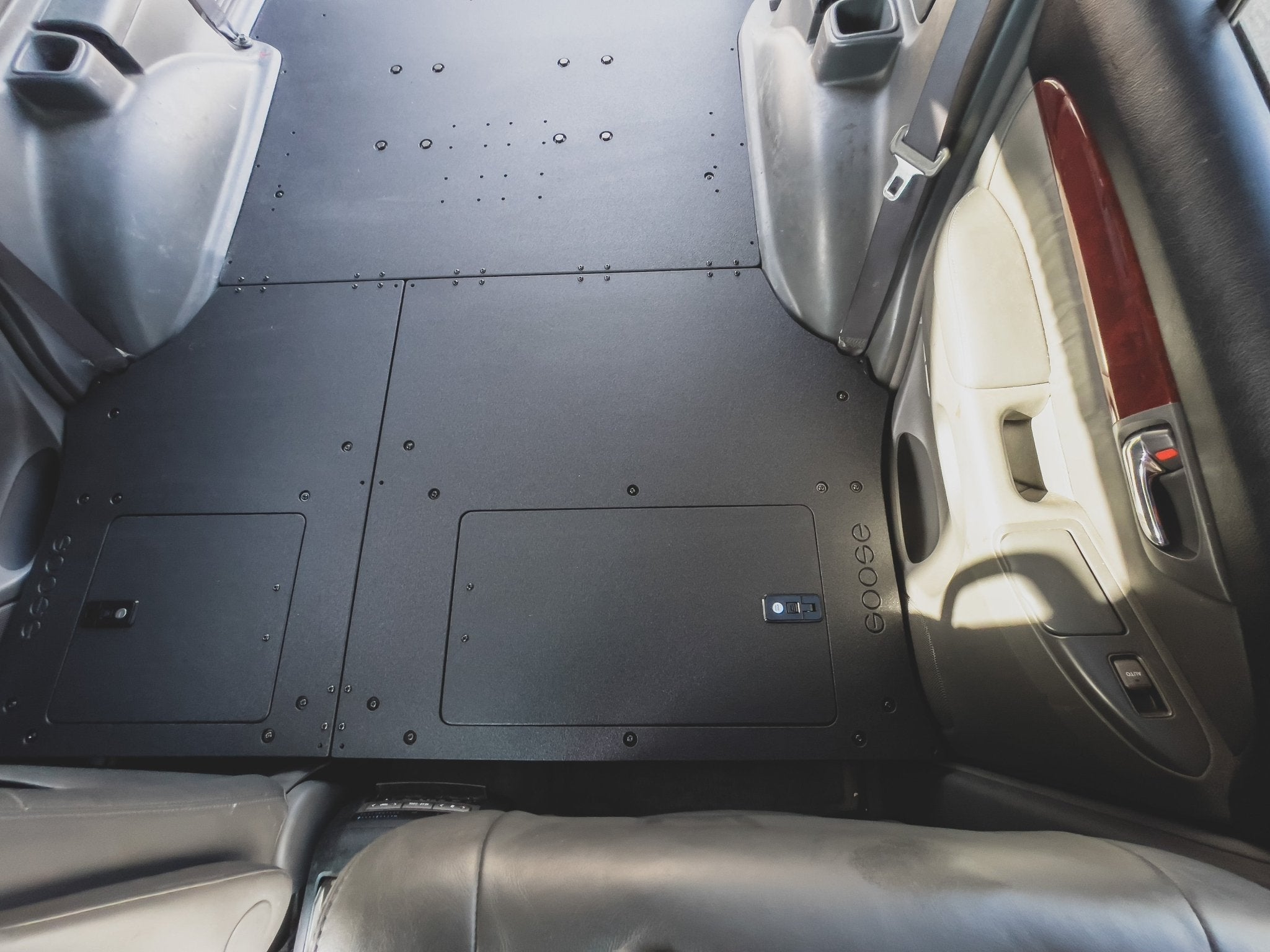 Lexus GX470 2002 - 2009 - Second Row Seat Delete Plate System - Spirit of 1876 - Goose Gear