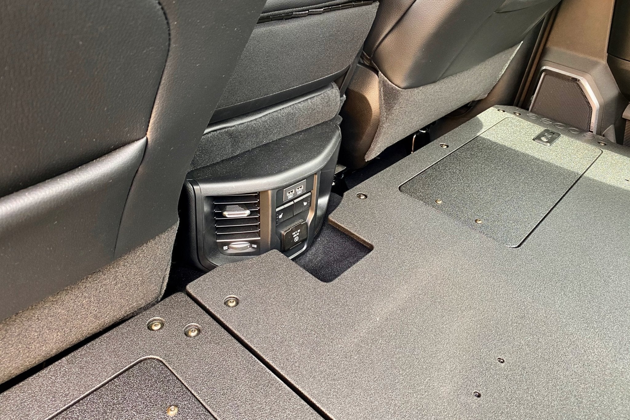 Ram 2500/3500 2009 - Present 4th & 5th Gen. Crew Cab - Second Row Seat Delete Plate System - Spirit of 1876 - Goose Gear